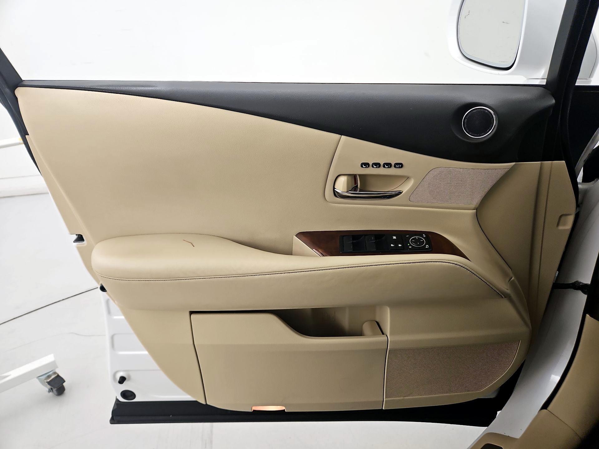 Thumbnail: 2013 Lexus RX - 12