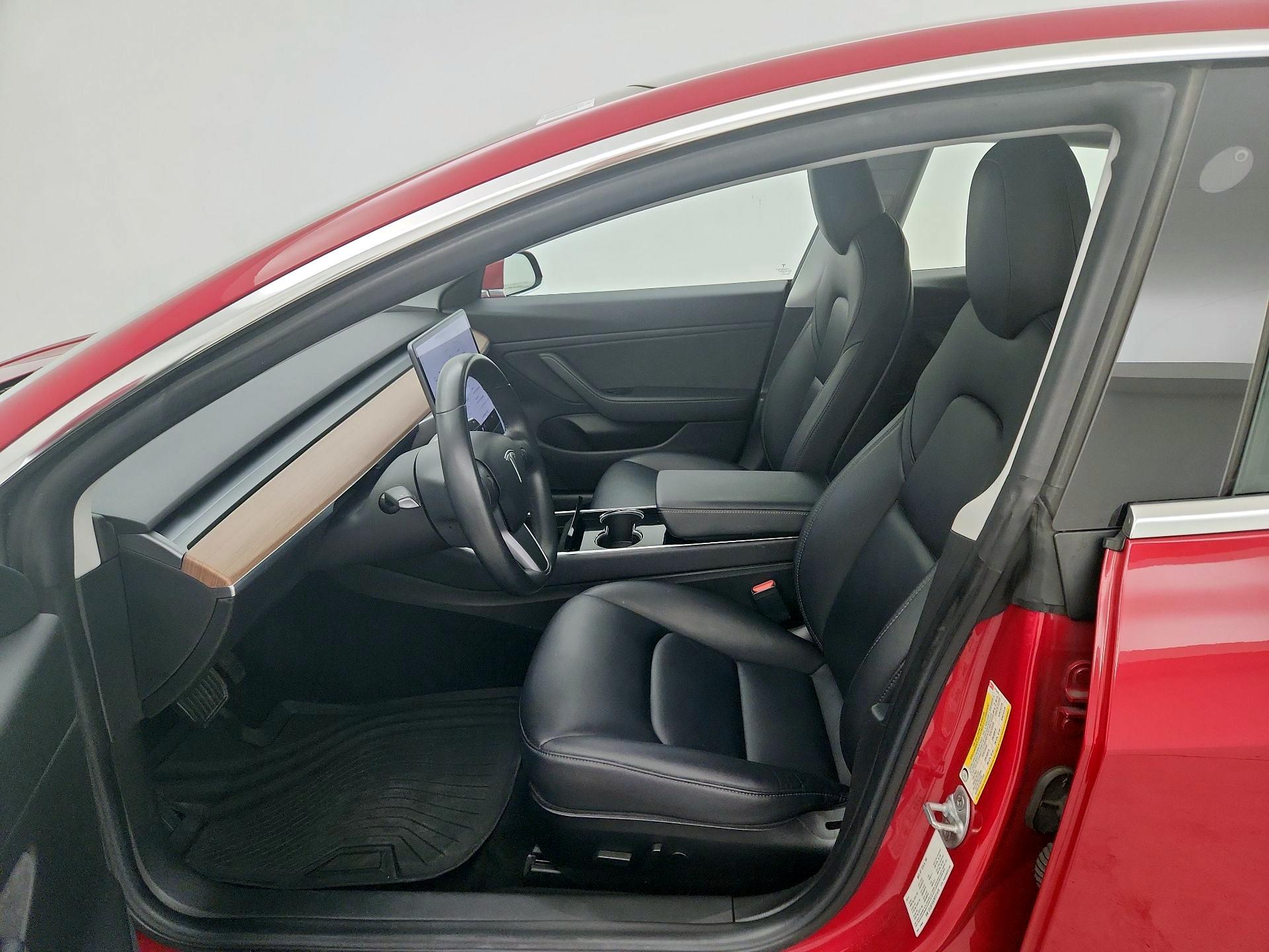 Thumbnail: 2019 Tesla Model 3 - 11
