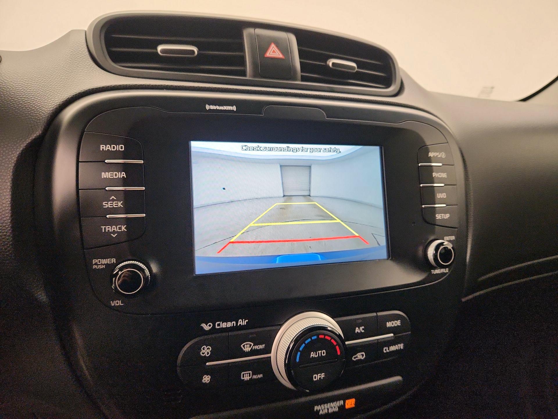 Thumbnail: 2019 Kia Soul - 14
