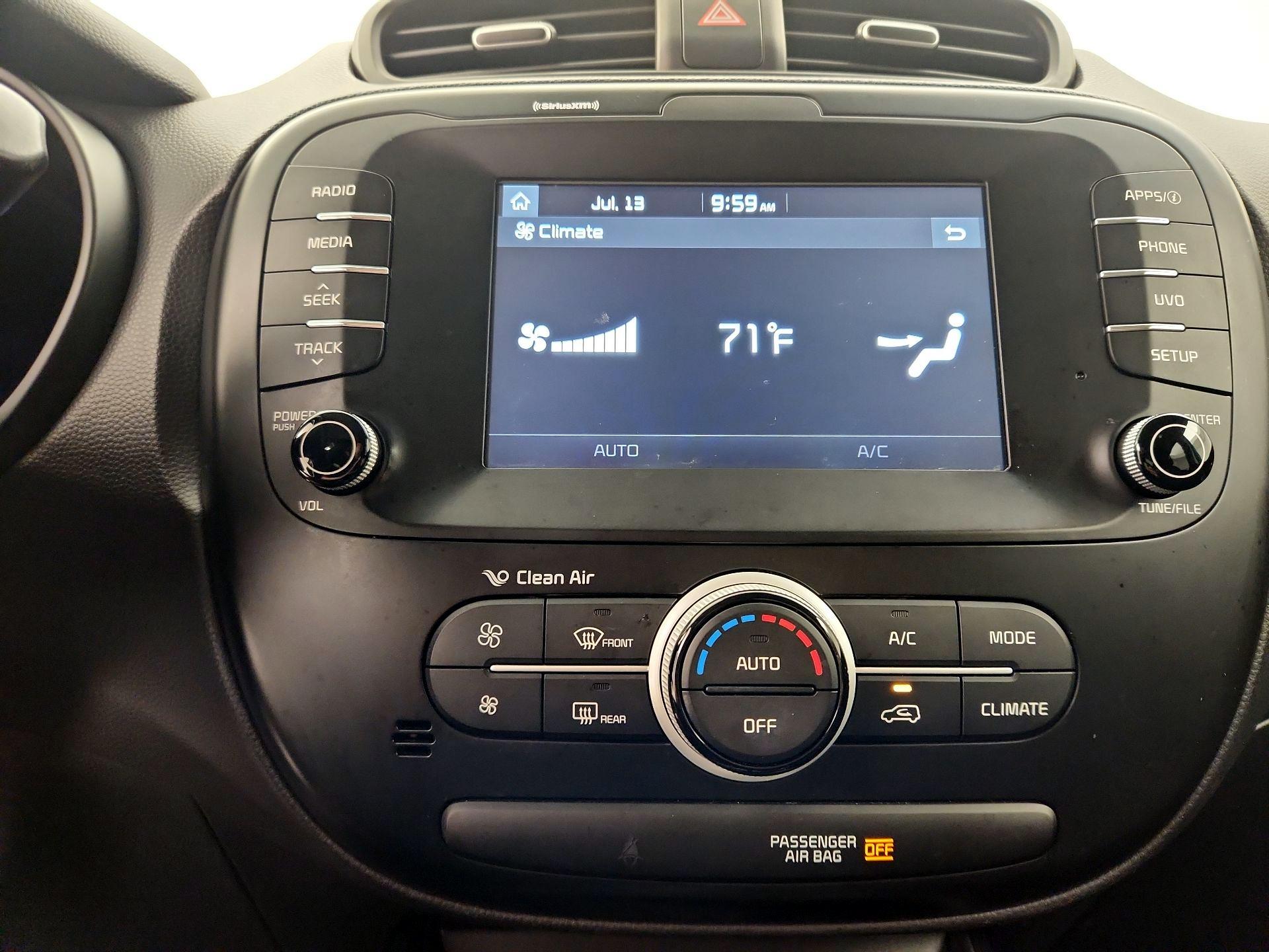 Thumbnail: 2019 Kia Soul - 16
