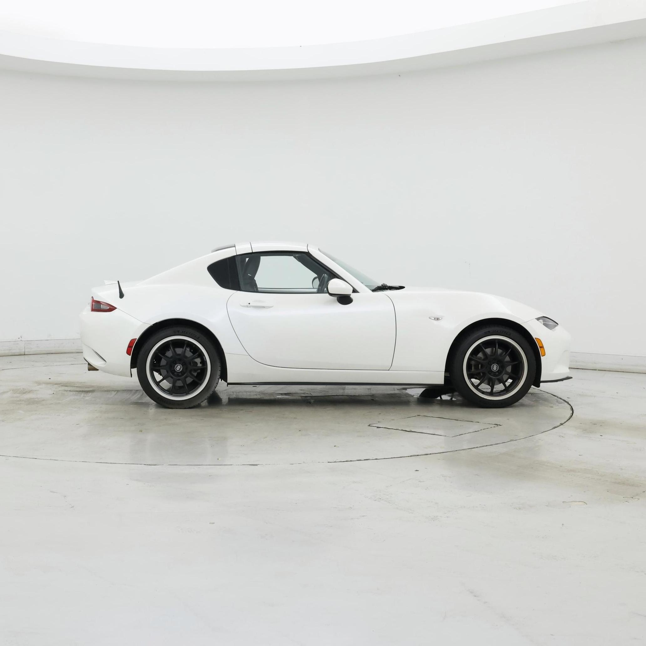 Thumbnail: 2021 Mazda MX-5 Miata - 7