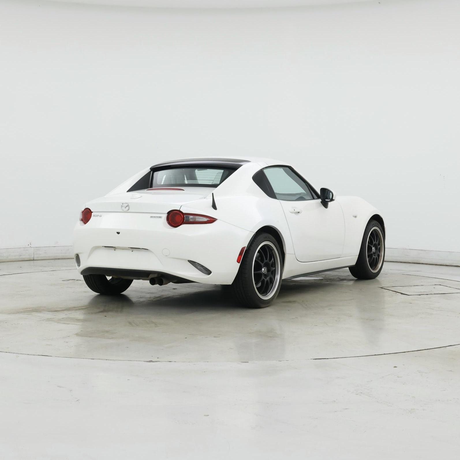Thumbnail: 2021 Mazda MX-5 Miata - 8