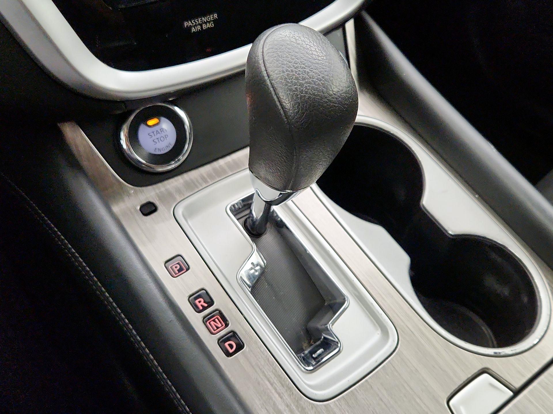 Thumbnail: 2015 Nissan Murano - 17