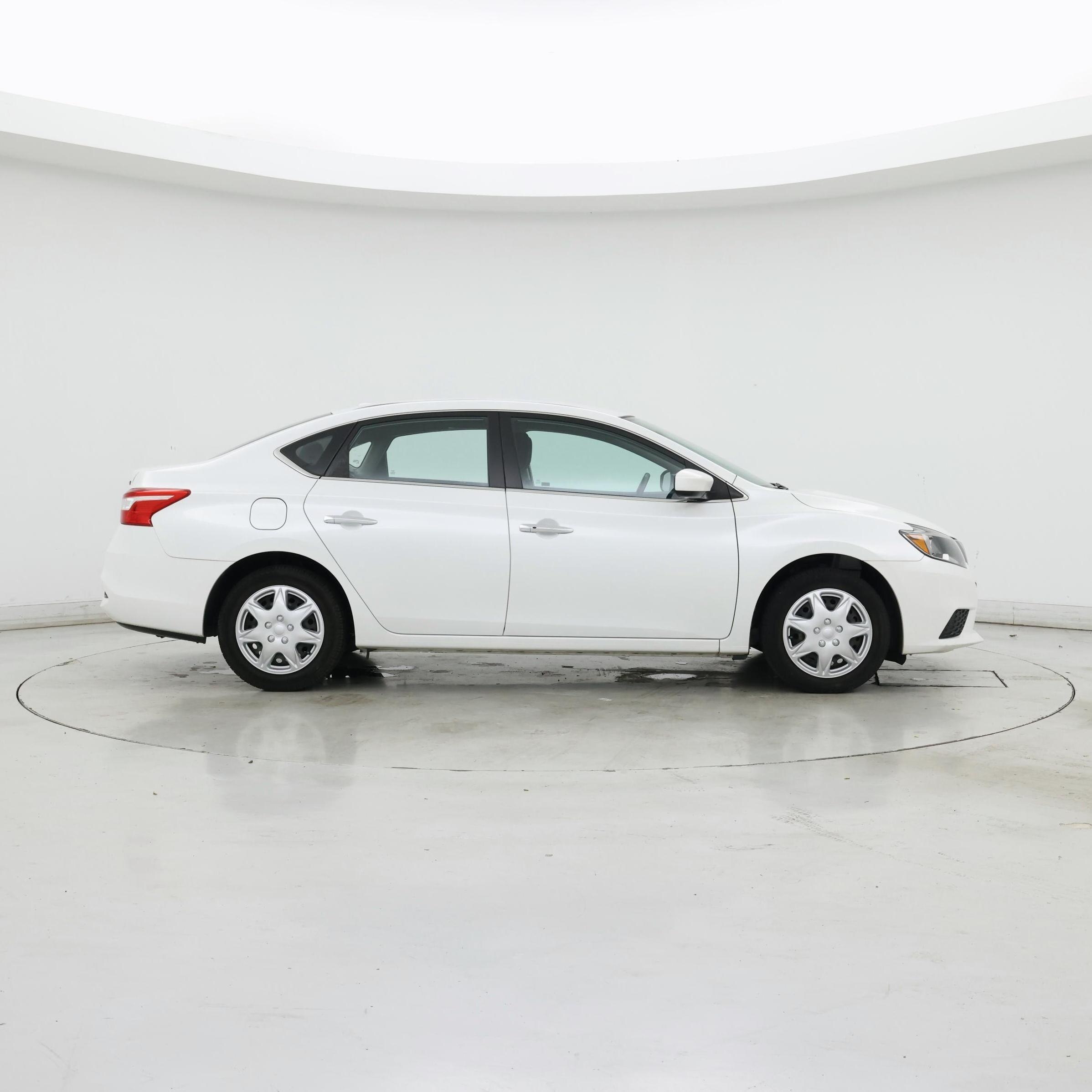 Thumbnail: 2017 Nissan Sentra - 7