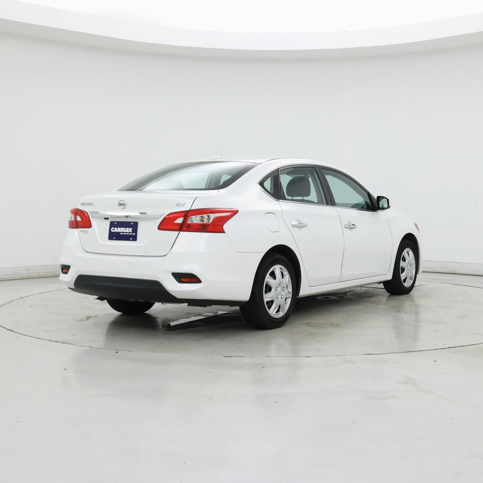 Thumbnail: 2017 Nissan Sentra - 8