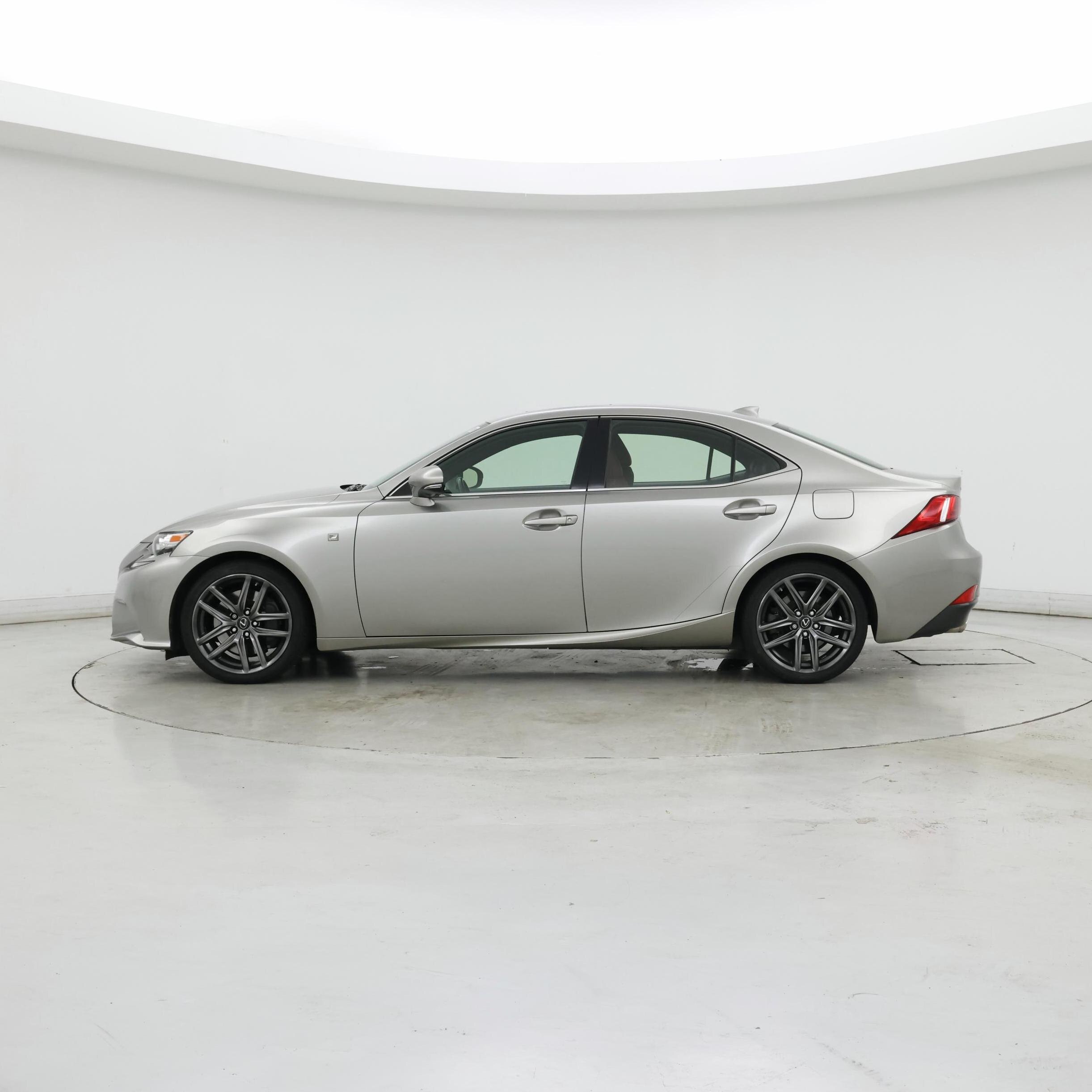 Thumbnail: 2015 Lexus IS - 3