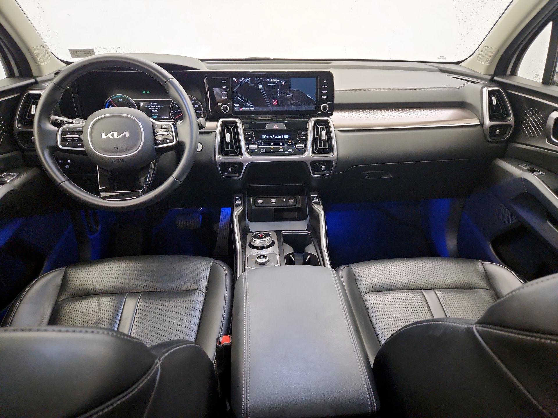 Thumbnail: 2022 Kia Sorento - 9