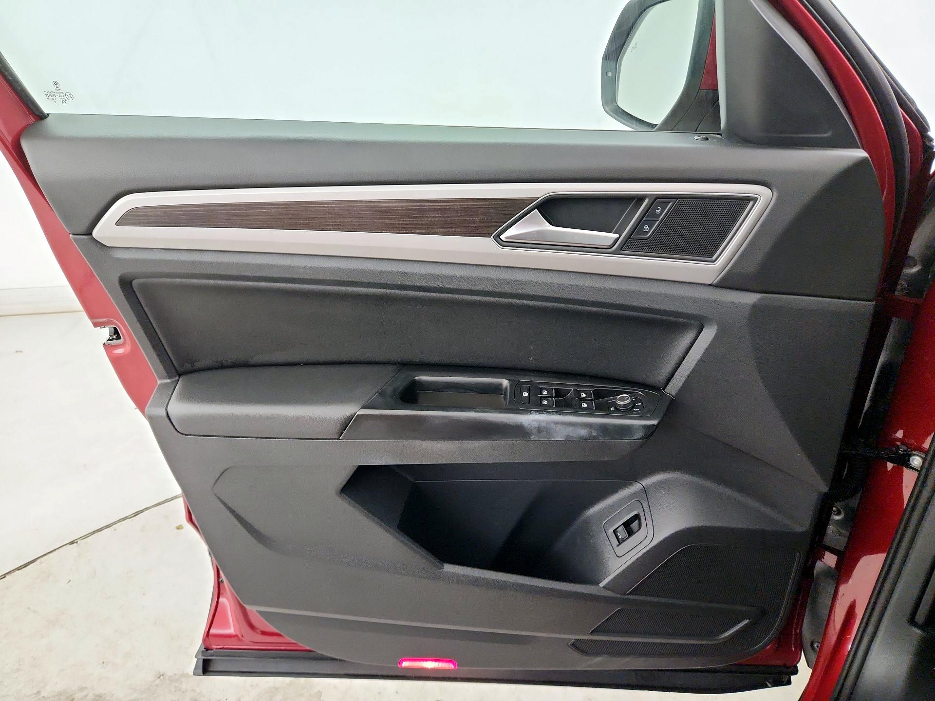Thumbnail: 2019 Volkswagen Atlas - 12