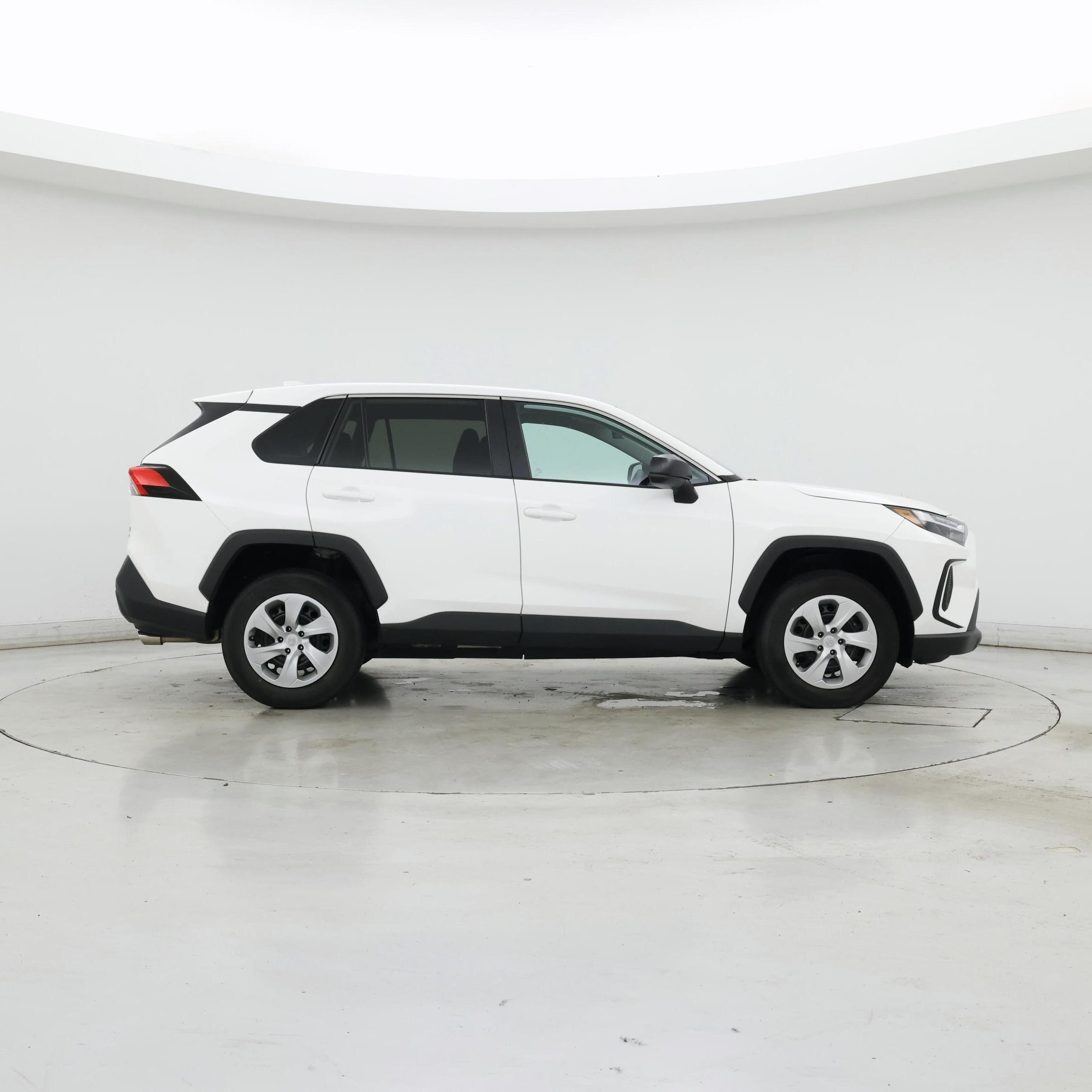 Thumbnail: 2023 Toyota RAV4 - 7