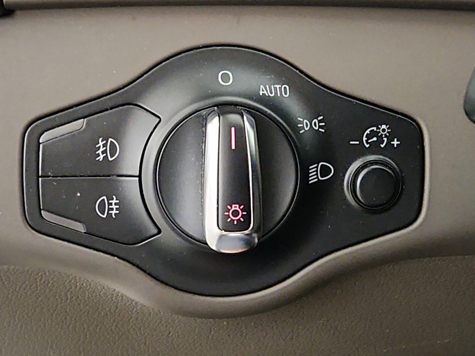Thumbnail: 2014 Audi A4 - 13
