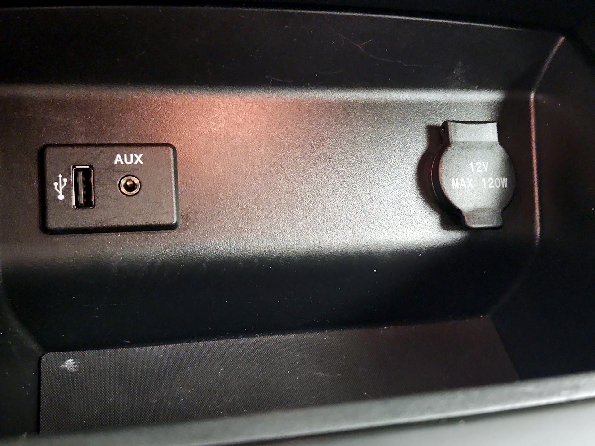 Thumbnail: 2016 Nissan Altima - 18