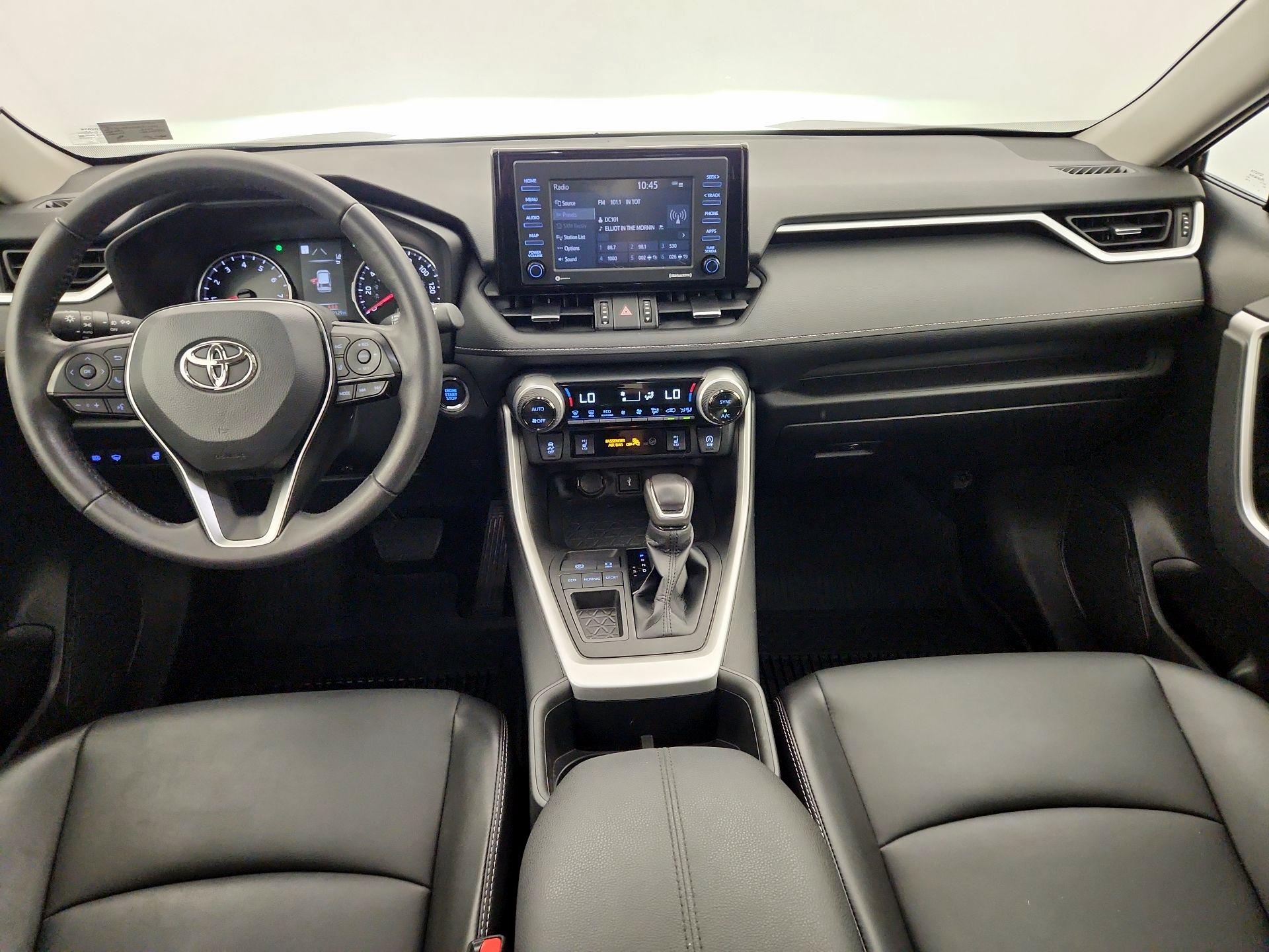 Thumbnail: 2022 Toyota RAV4 - 9