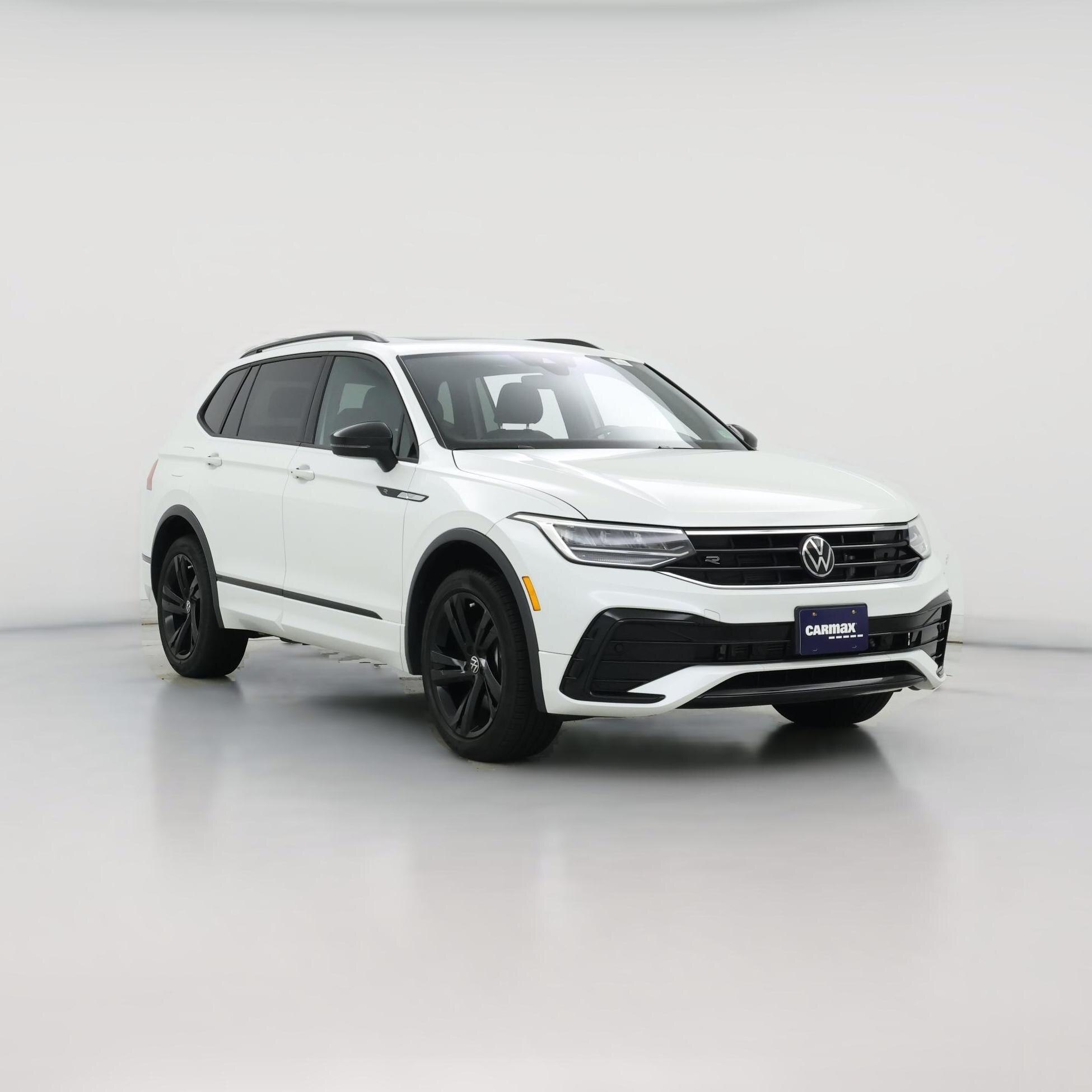 Thumbnail: 2023 Volkswagen Tiguan - 1