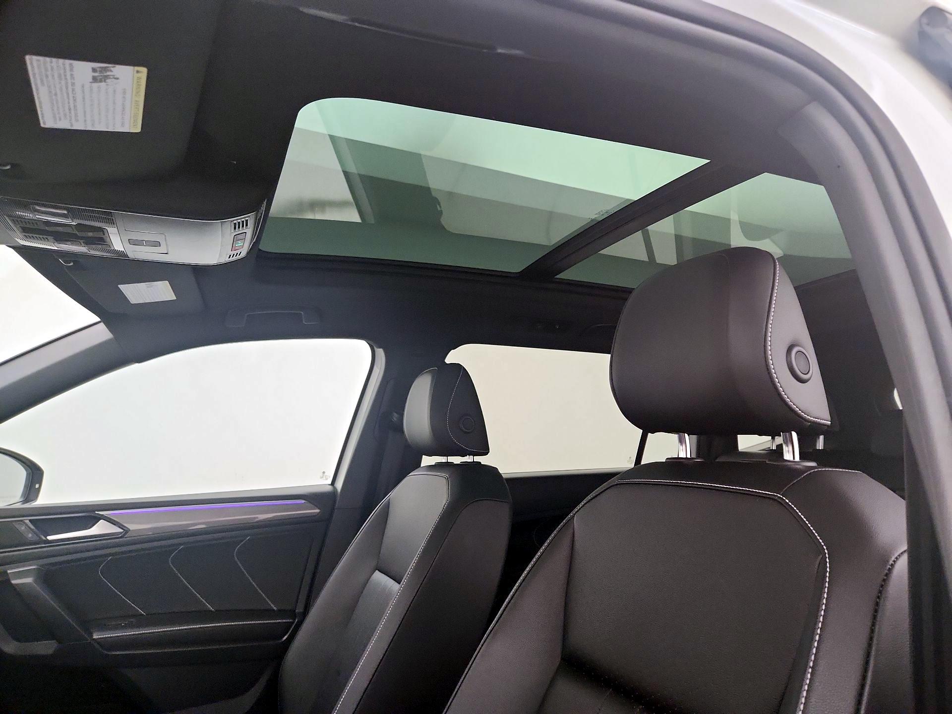 Thumbnail: 2023 Volkswagen Tiguan - 19