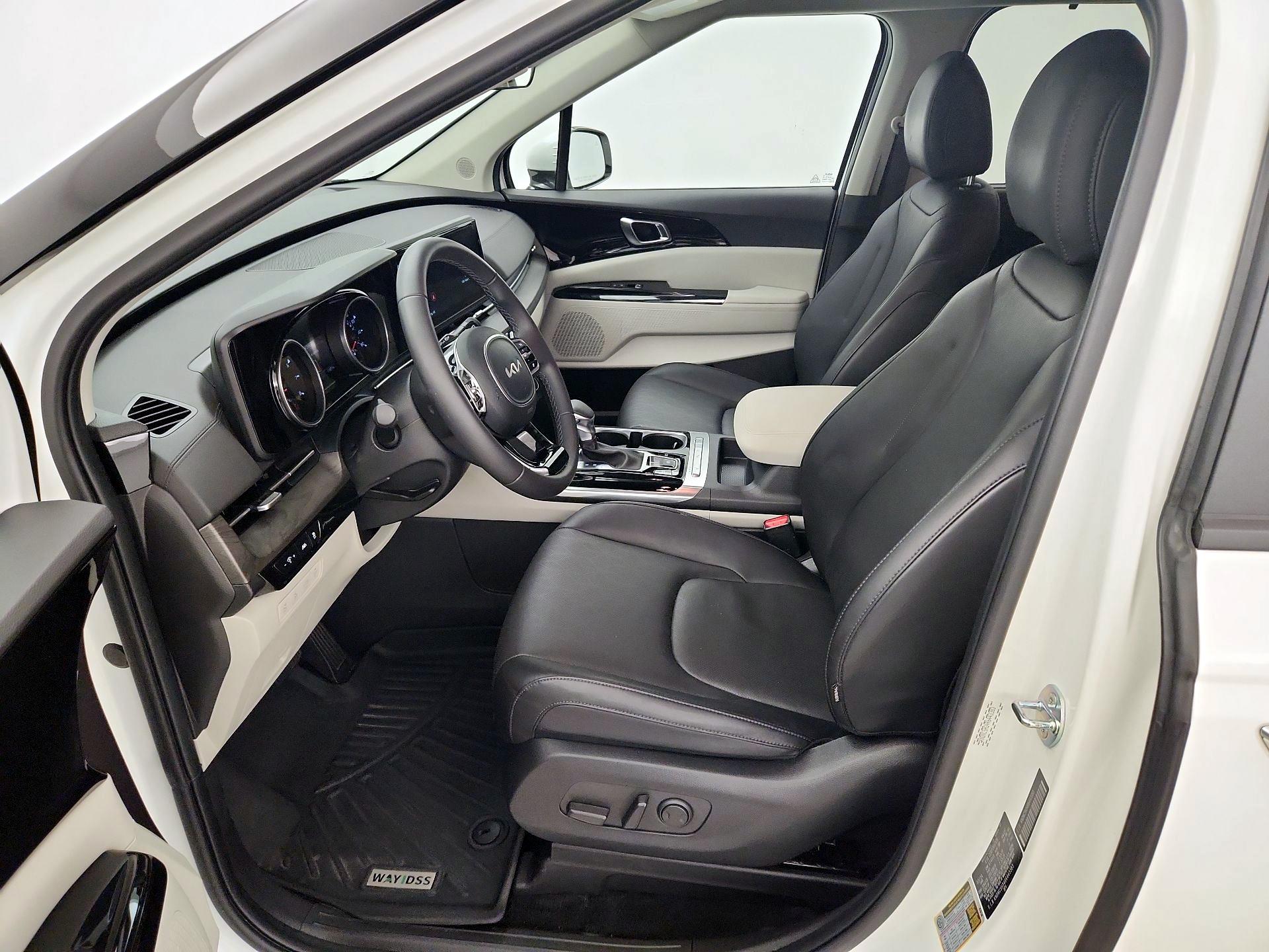 Thumbnail: 2024 Kia Carnival - 11