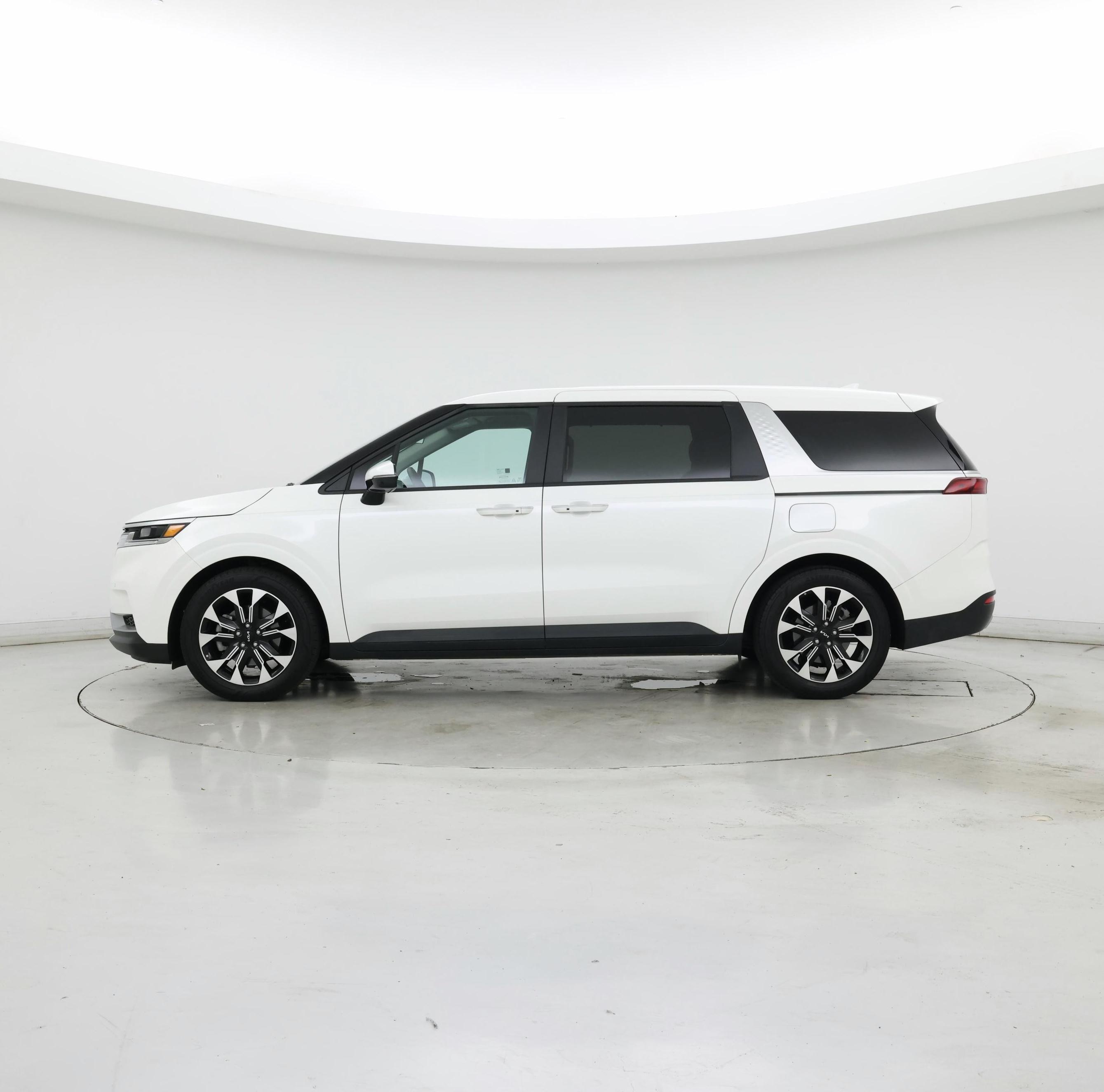 Thumbnail: 2024 Kia Carnival - 3