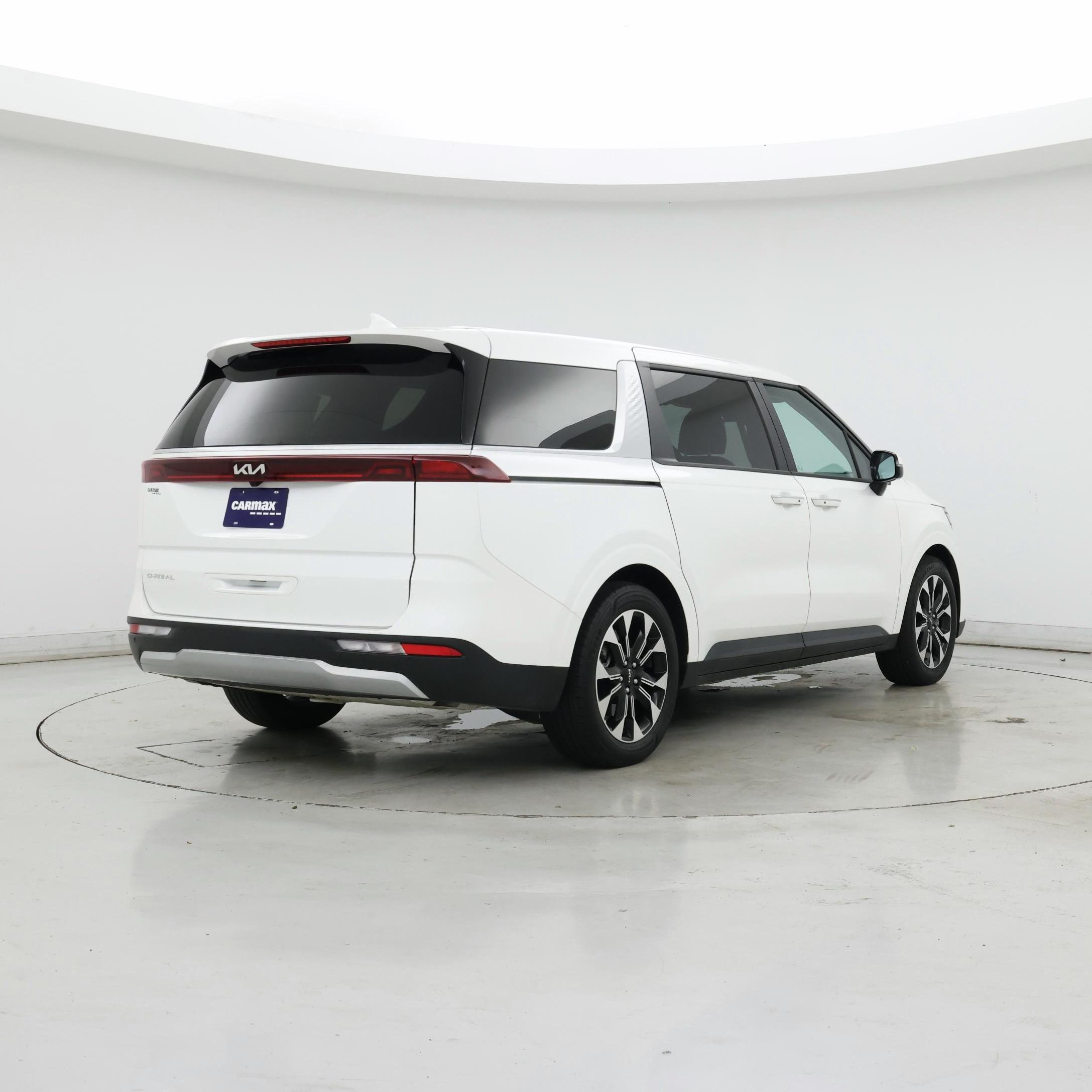 Thumbnail: 2024 Kia Carnival - 8