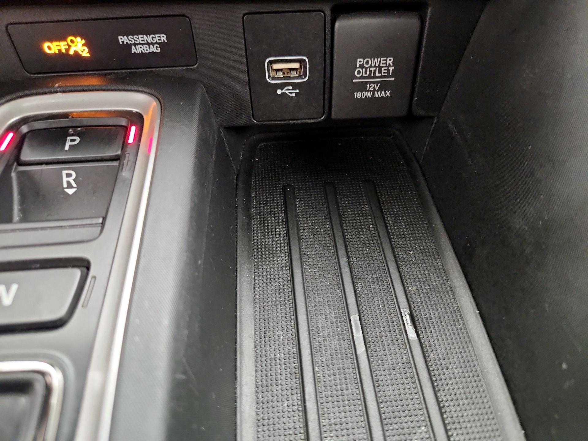 Thumbnail: 2019 Honda Insight - 18