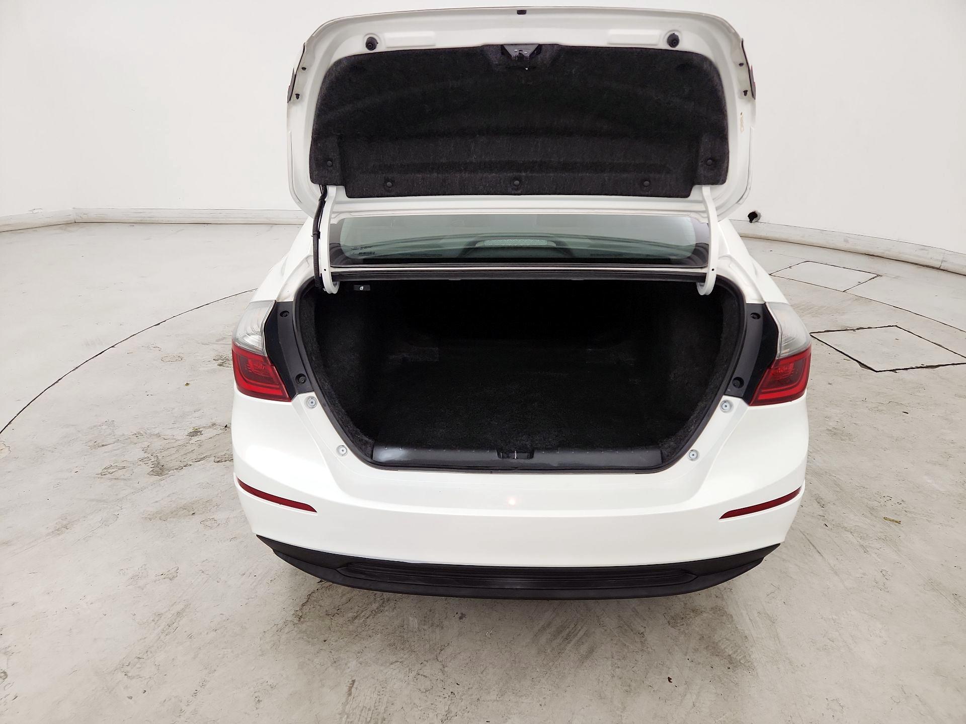 Thumbnail: 2019 Honda Insight - 20