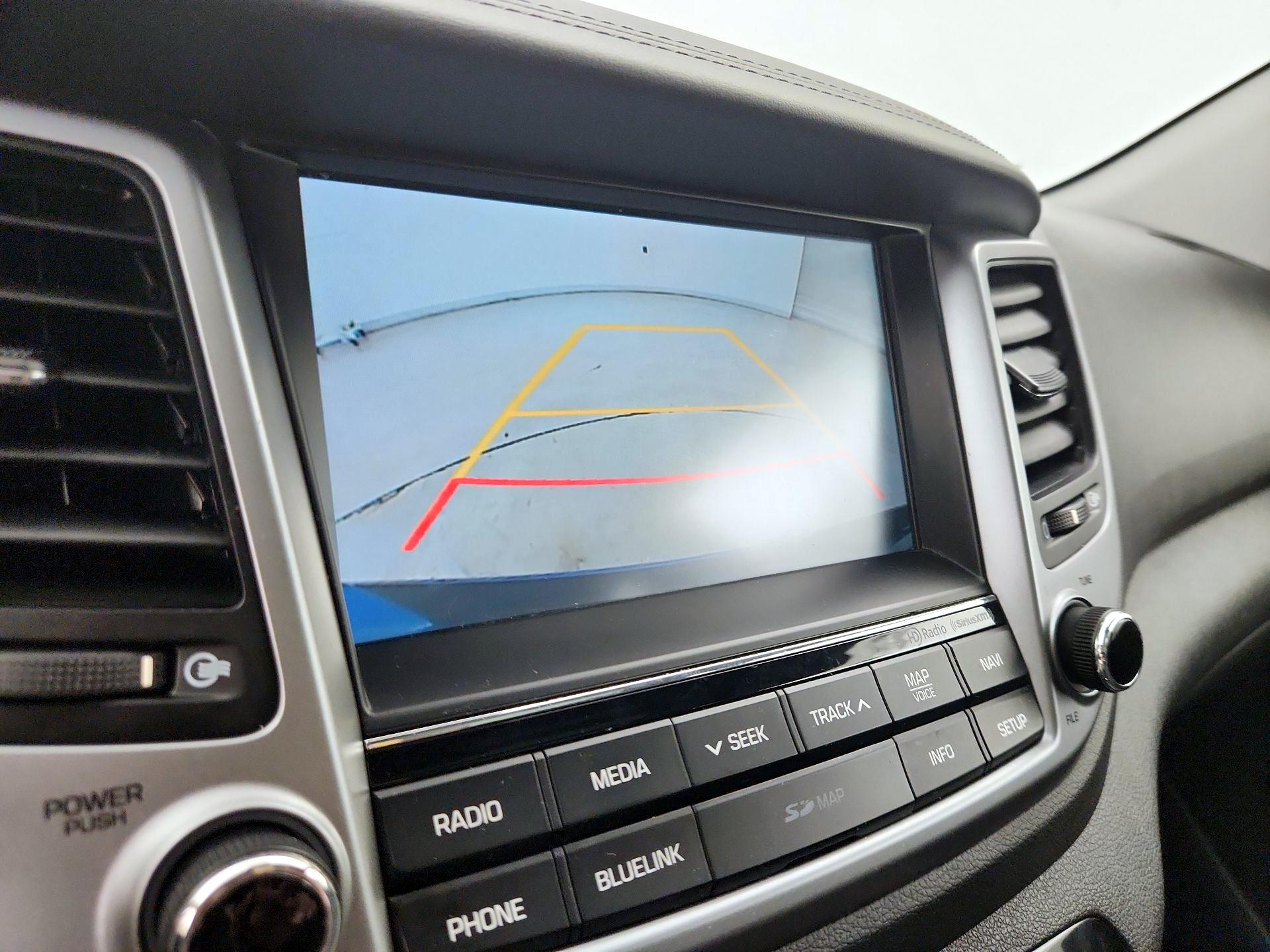 Thumbnail: 2016 Hyundai Tucson - 15