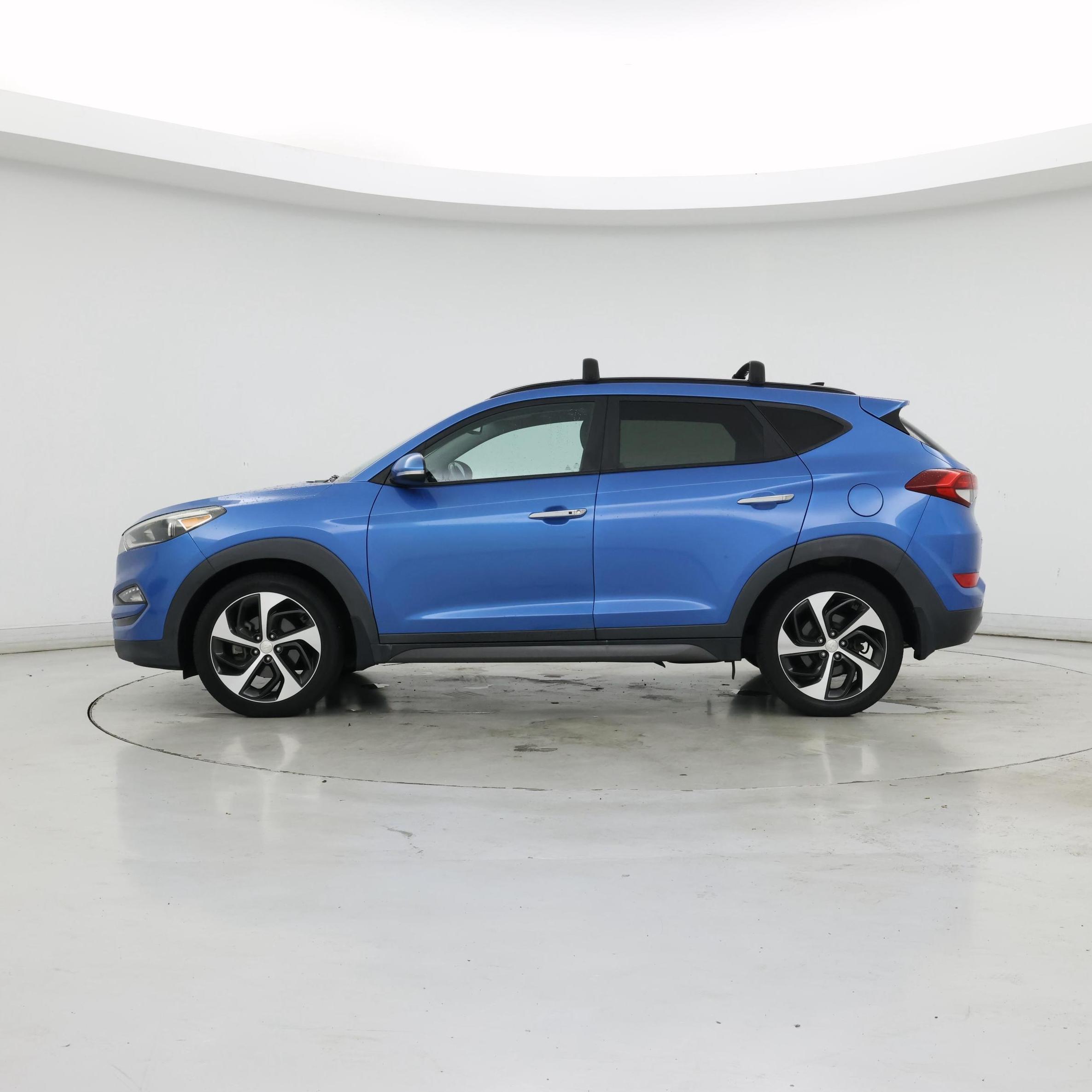 Thumbnail: 2016 Hyundai Tucson - 3