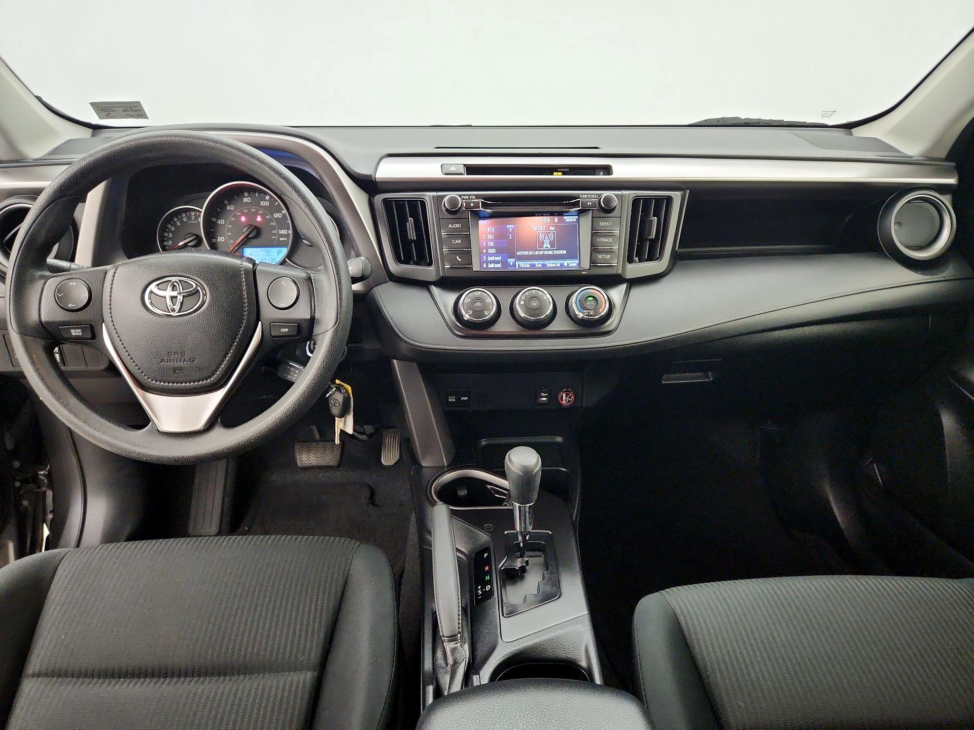 Thumbnail: 2016 Toyota RAV4 - 9