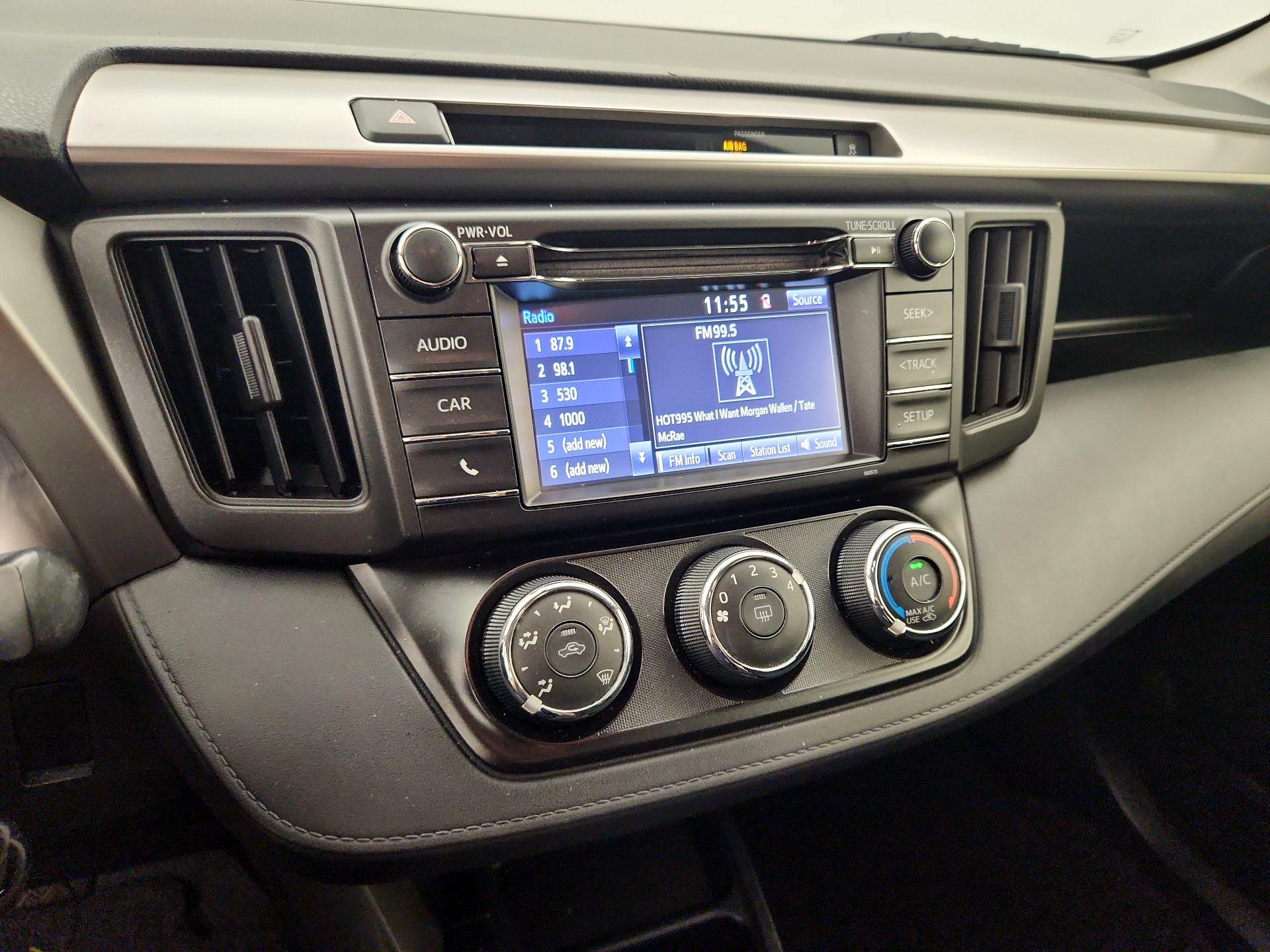 Thumbnail: 2016 Toyota RAV4 - 15
