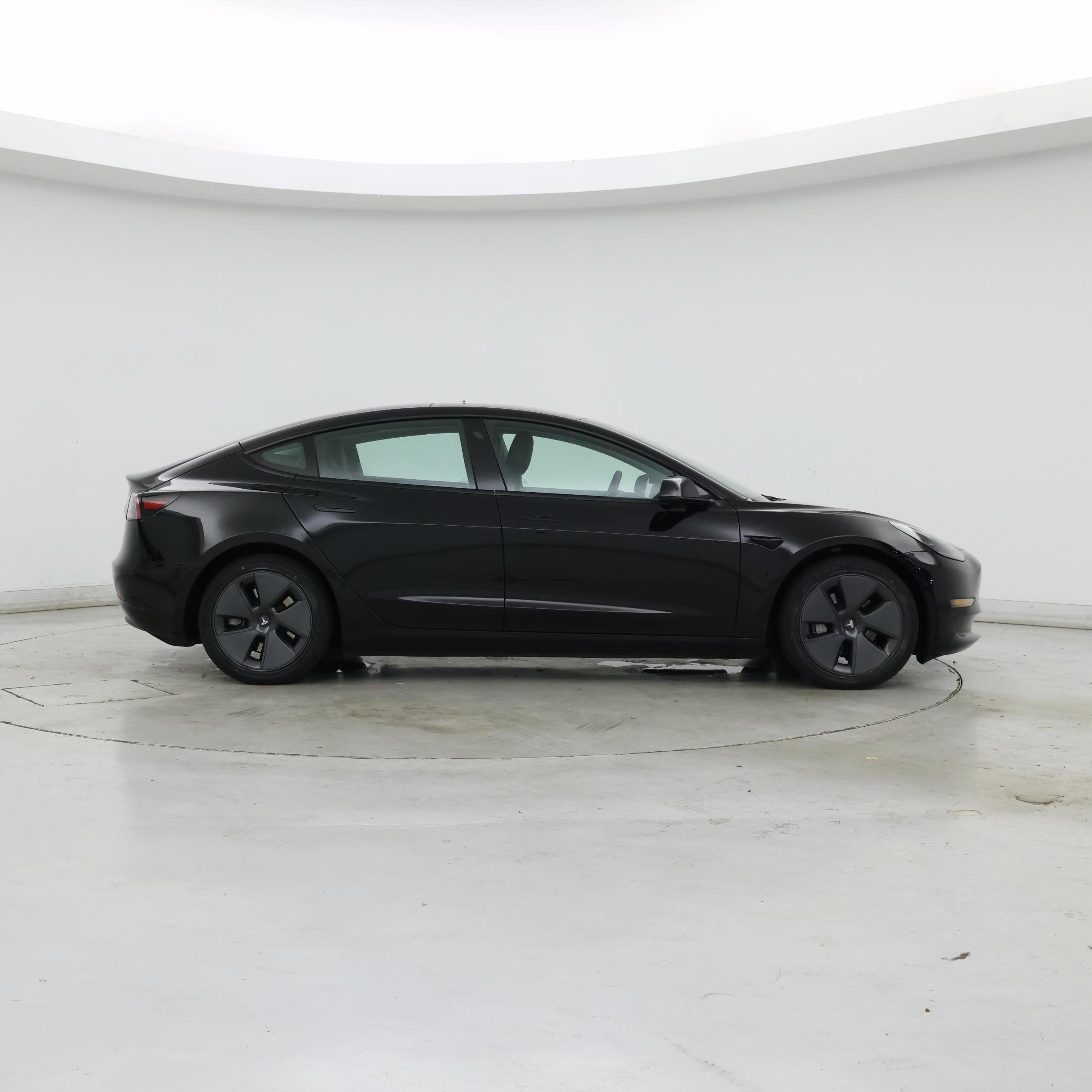 Thumbnail: 2022 Tesla Model 3 - 7