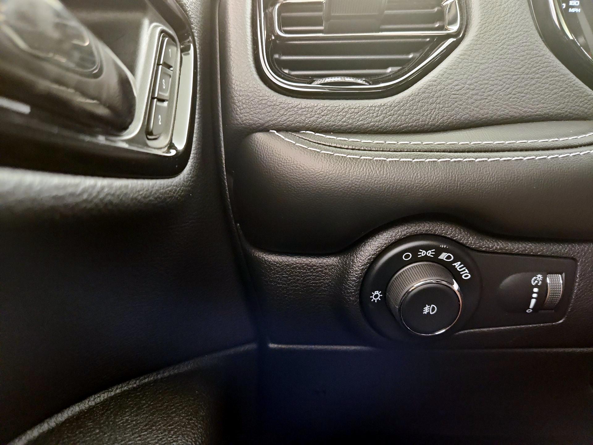 Thumbnail: 2021 Dodge Durango - 13
