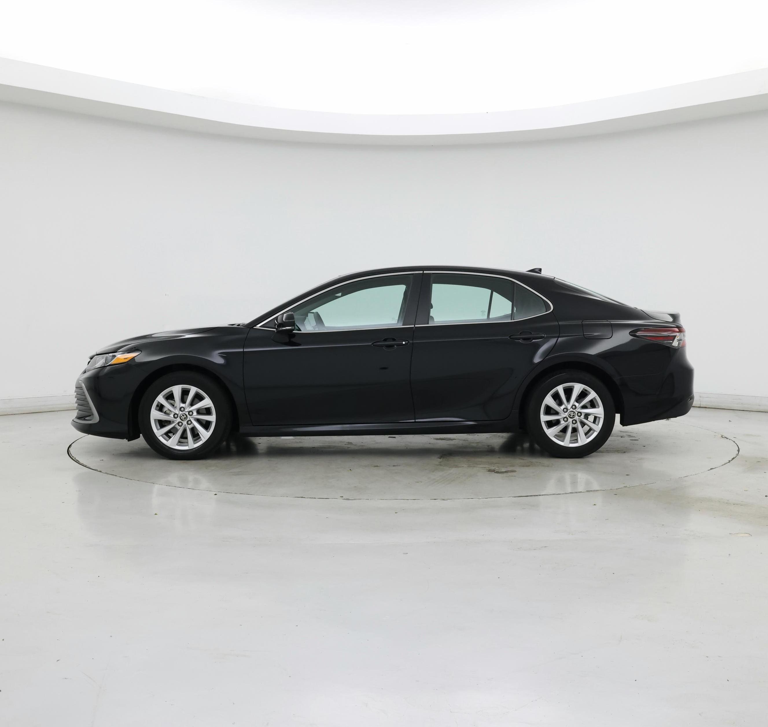 Thumbnail: 2024 Toyota Camry - 3
