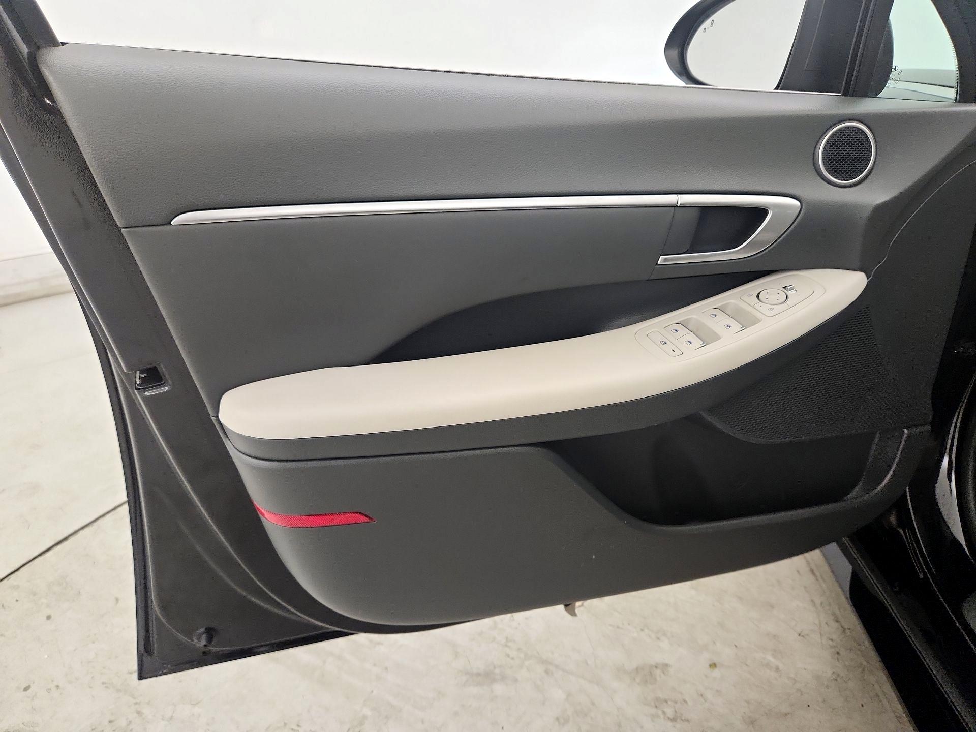 Thumbnail: 2021 Hyundai Sonata - 12
