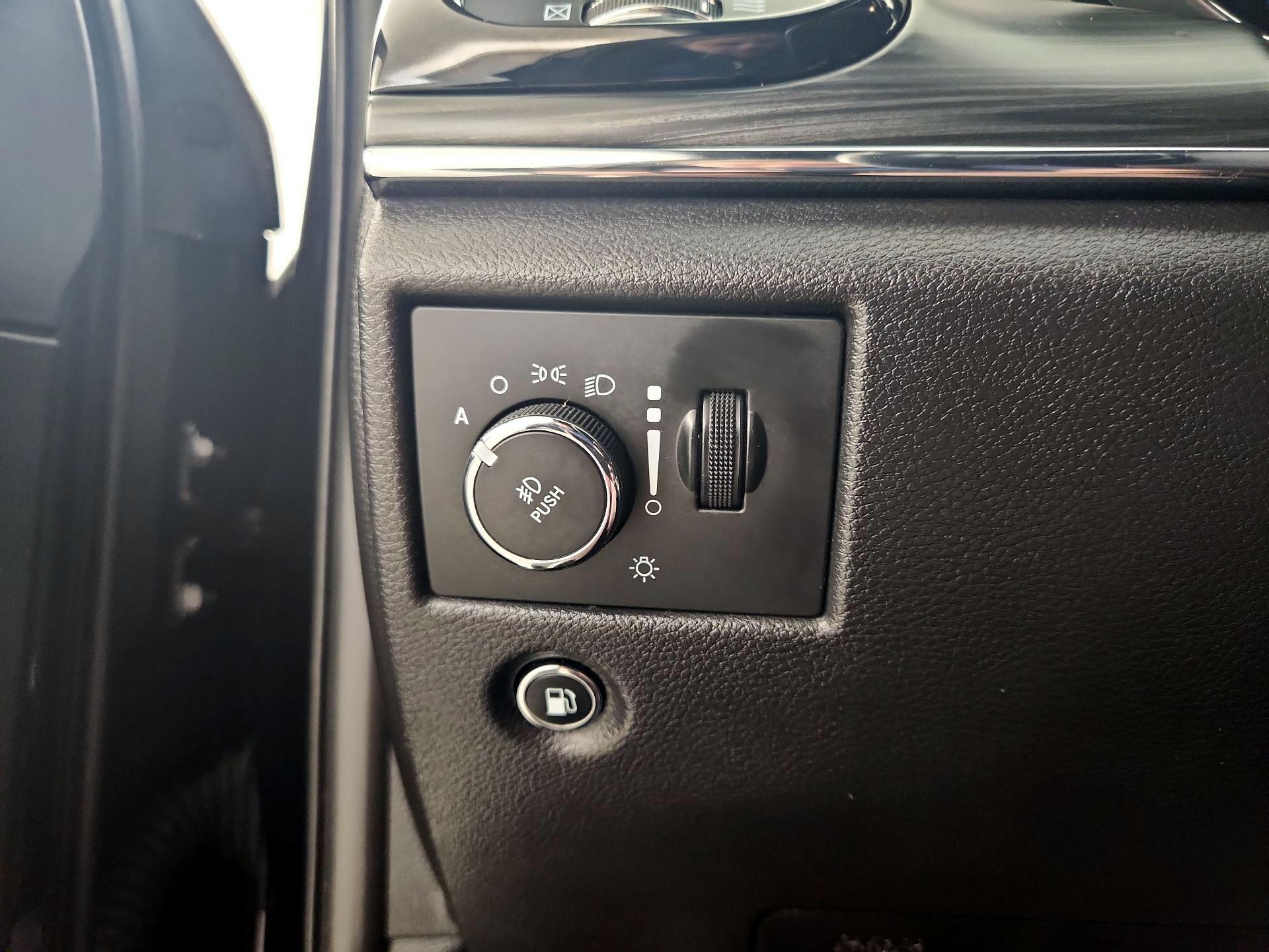 Thumbnail: 2021 Jeep Grand Cherokee - 13