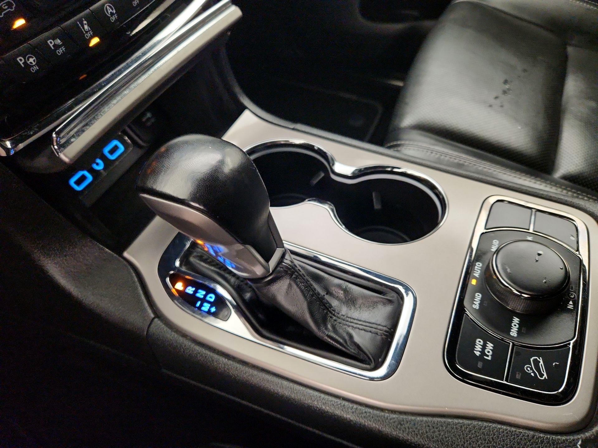 Thumbnail: 2021 Jeep Grand Cherokee - 18