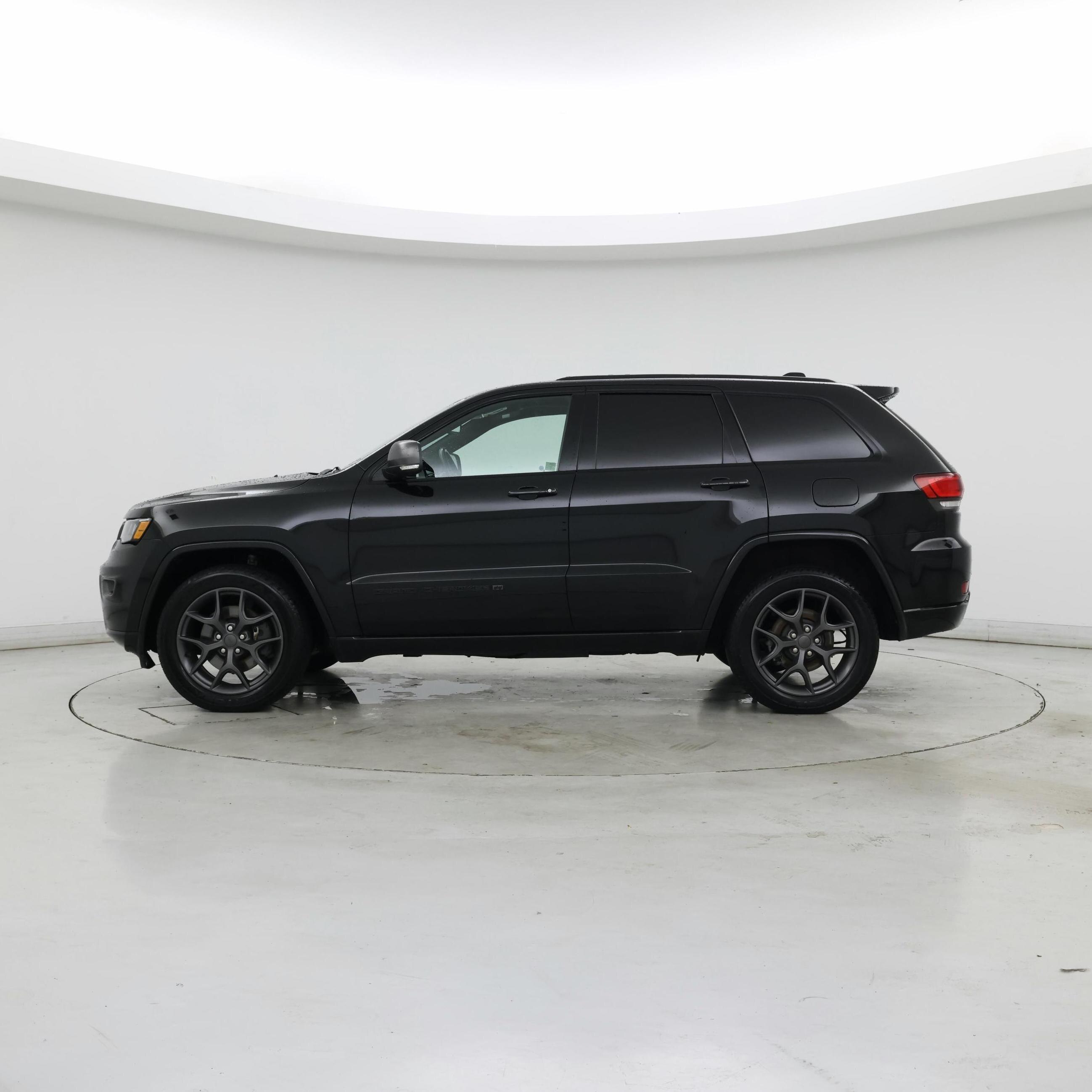 Thumbnail: 2021 Jeep Grand Cherokee - 3