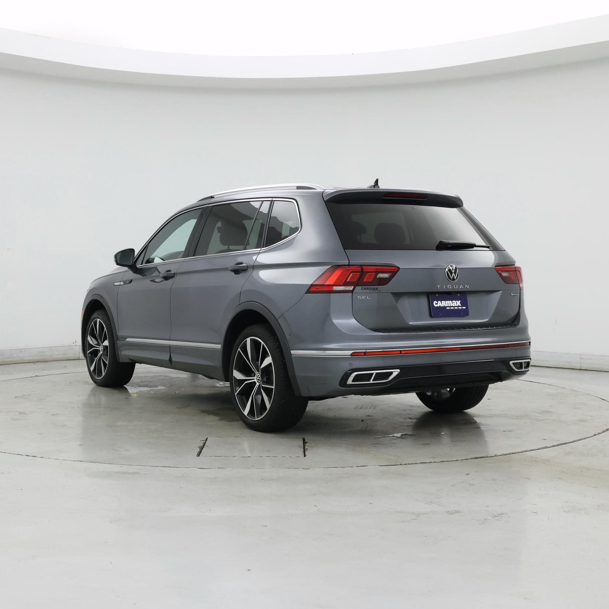 Thumbnail: 2022 Volkswagen Tiguan - 2
