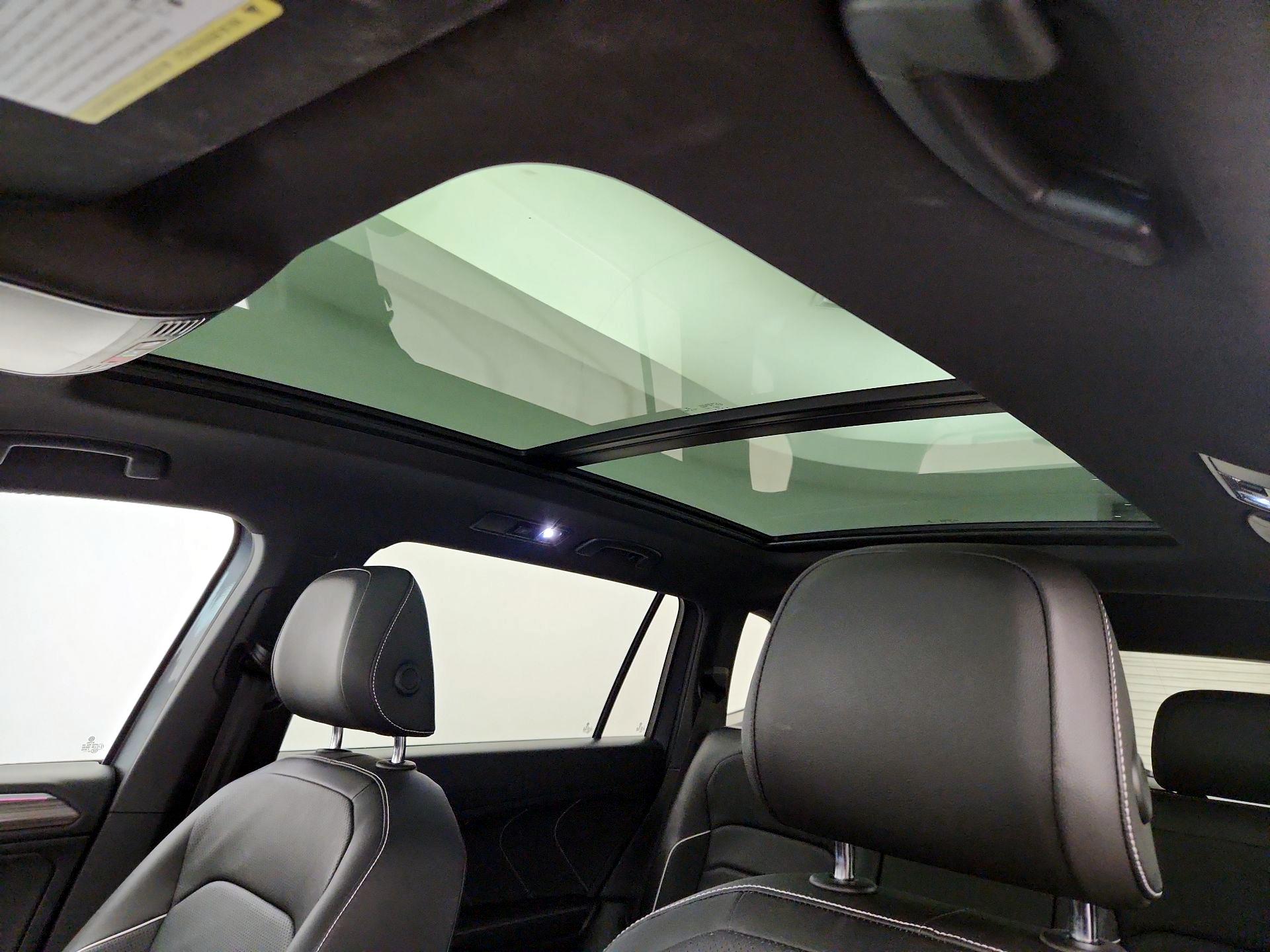 Thumbnail: 2022 Volkswagen Tiguan - 20