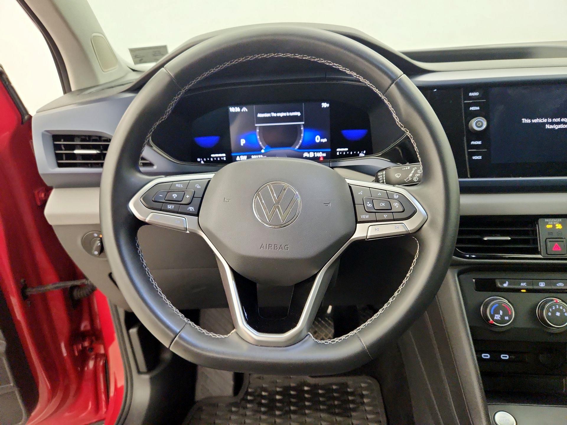 Thumbnail: 2022 Volkswagen Taos - 10