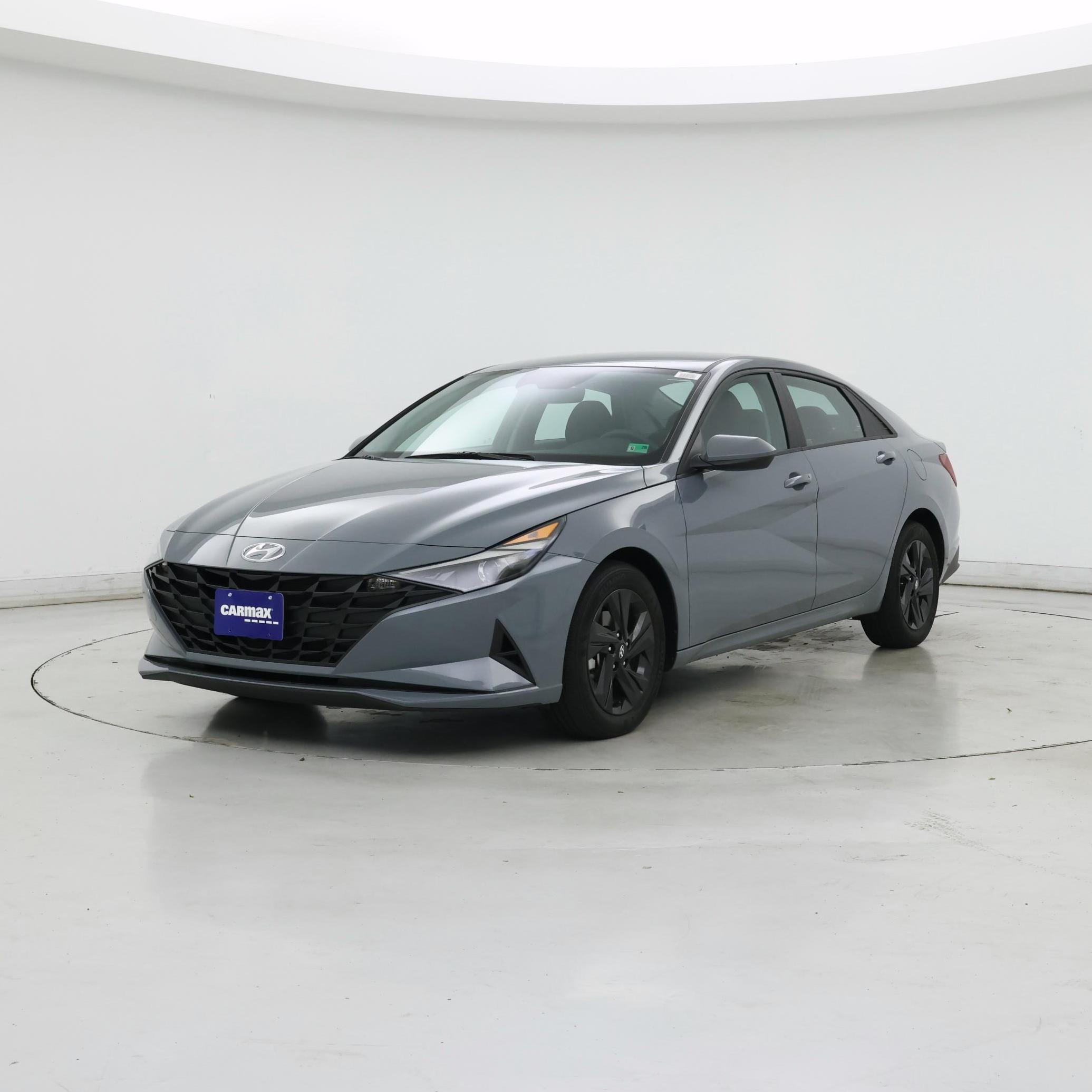 Thumbnail: 2023 Hyundai Elantra - 4