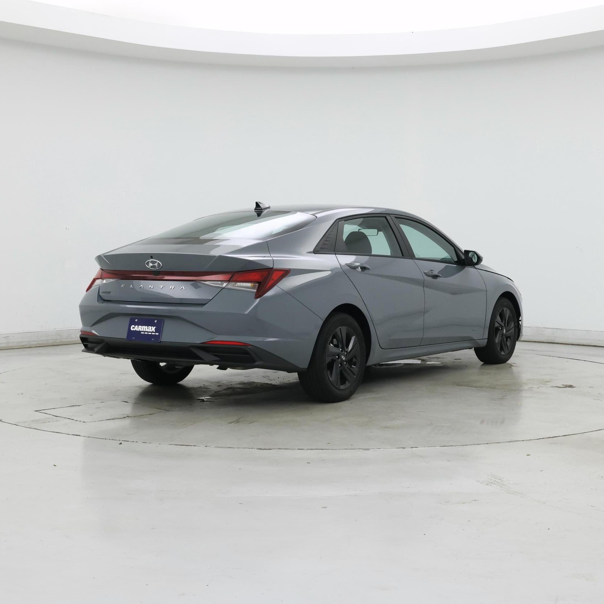 Thumbnail: 2023 Hyundai Elantra - 8