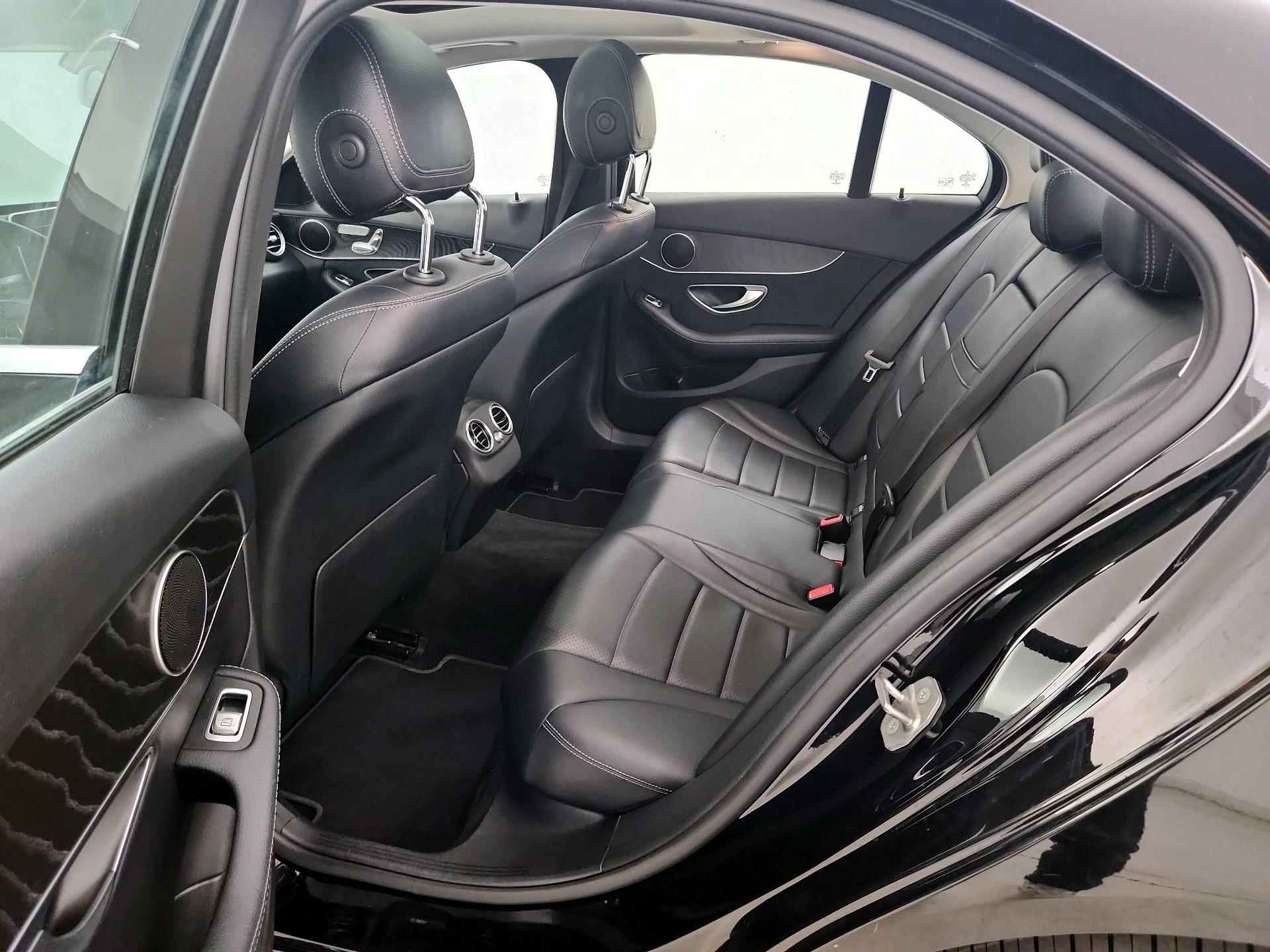 Thumbnail: 2016 Mercedes-Benz C-Class - 20