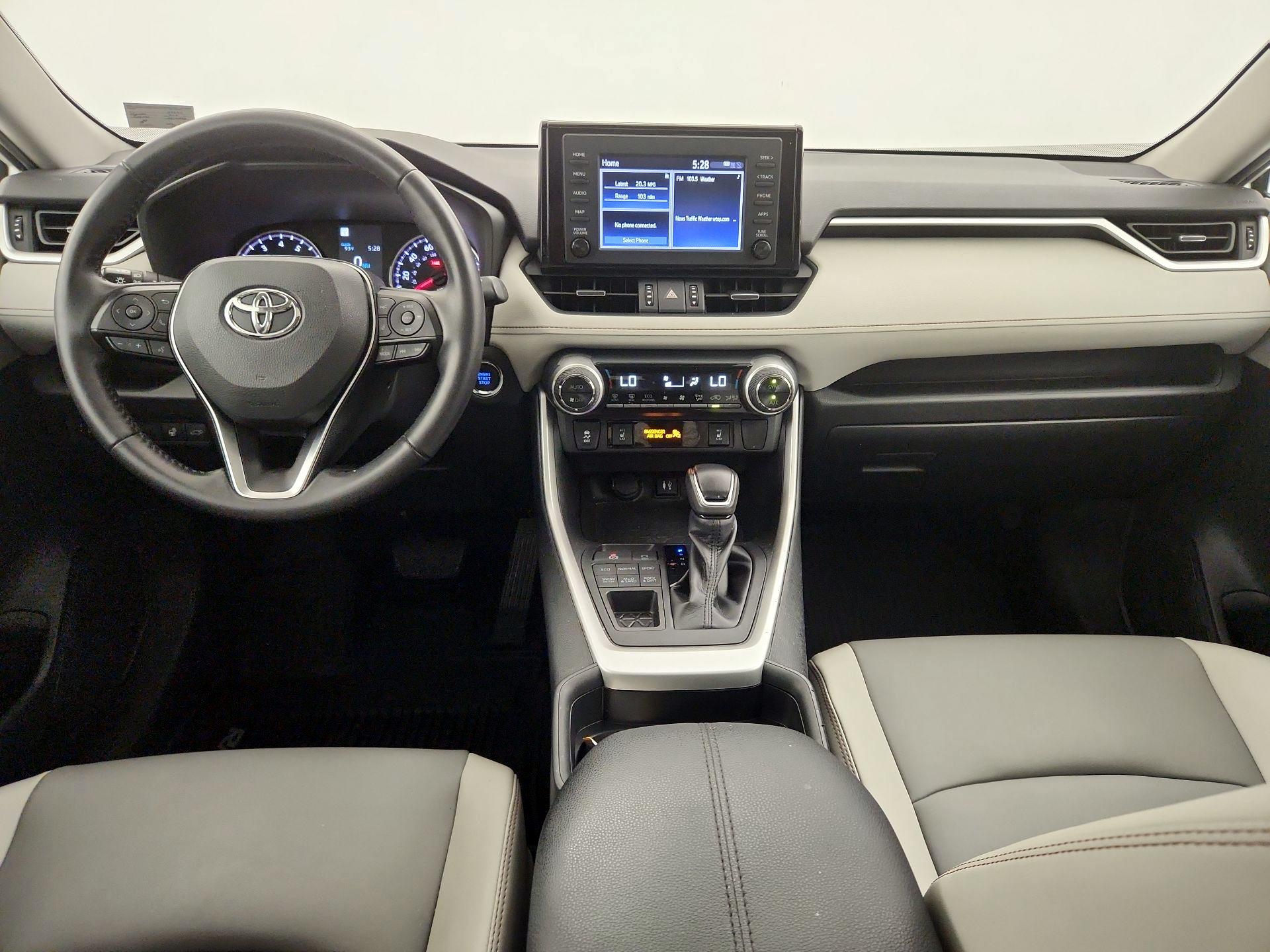 Thumbnail: 2019 Toyota RAV4 - 9