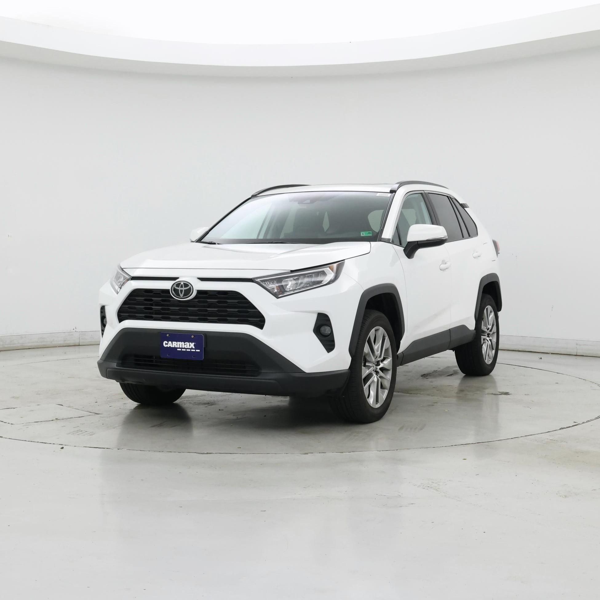 Thumbnail: 2019 Toyota RAV4 - 4