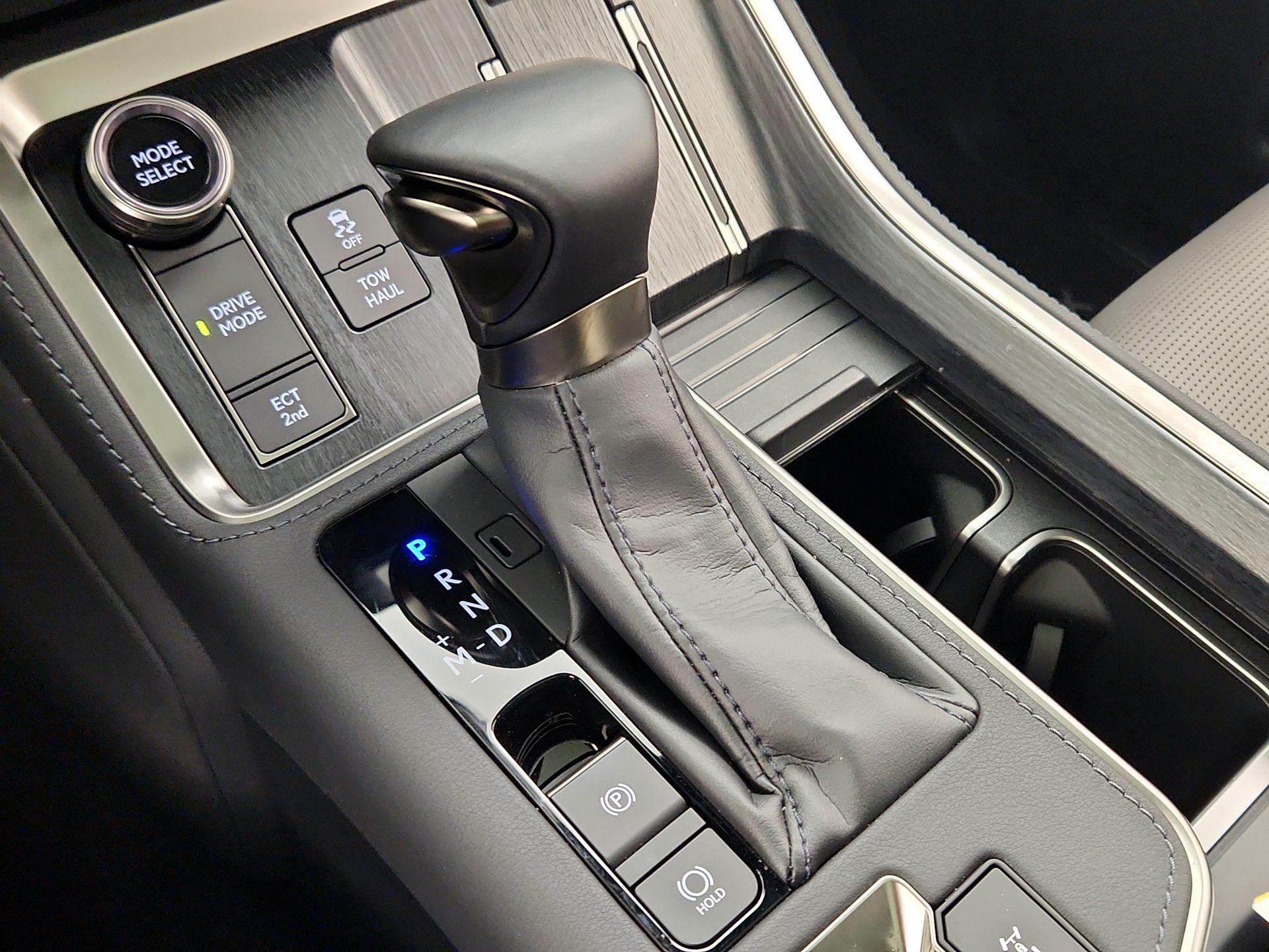 Thumbnail: 2024 Lexus GX - 17
