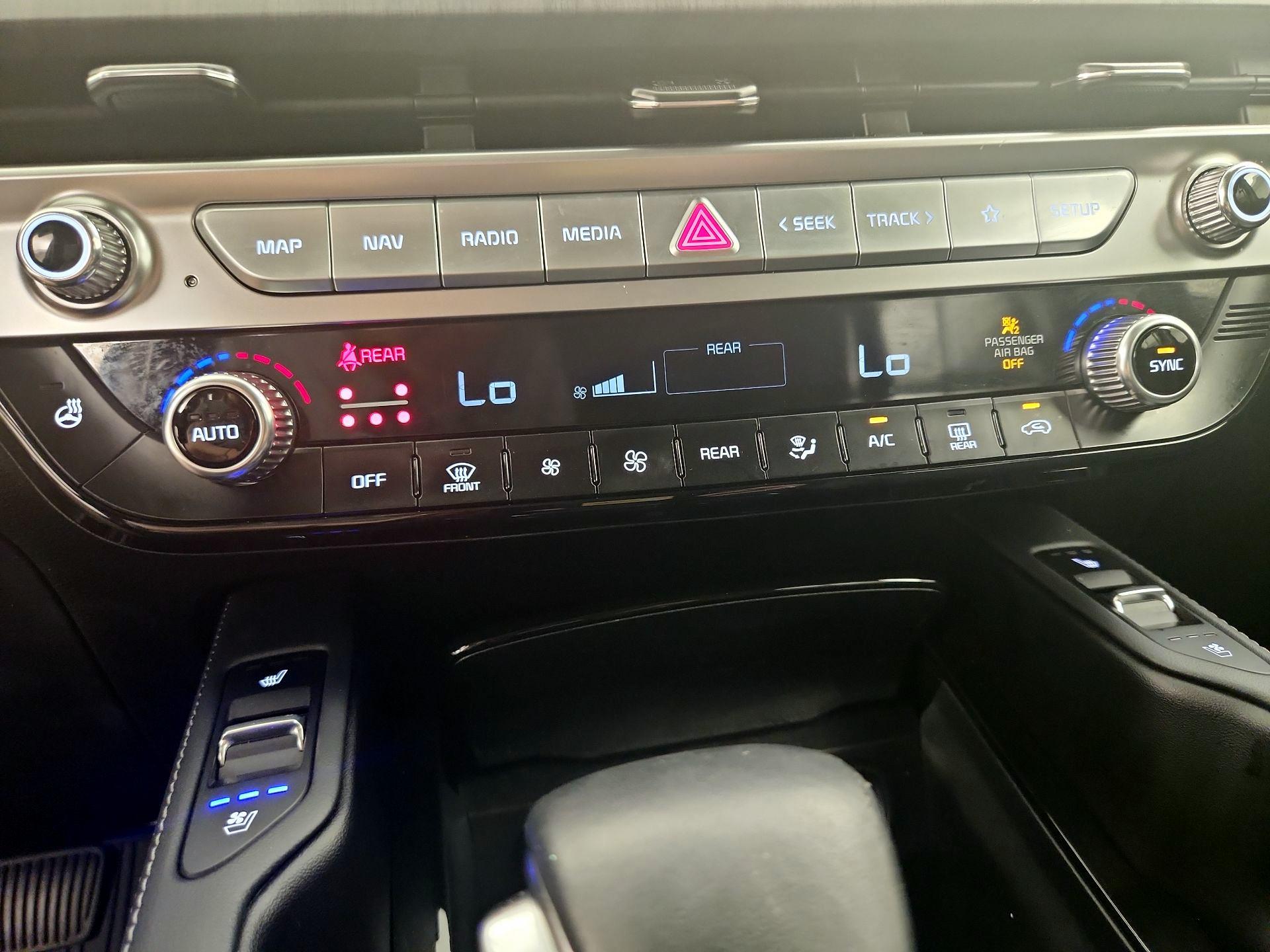 Thumbnail: 2024 Kia Telluride - 17