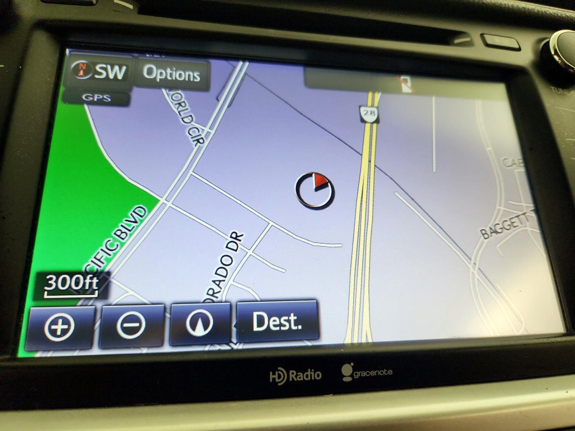 Thumbnail: 2015 Toyota Highlander - 14