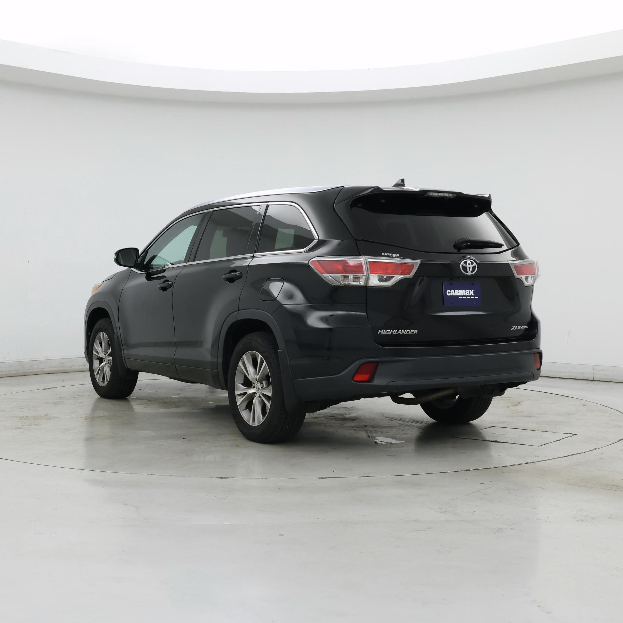 Thumbnail: 2015 Toyota Highlander - 2