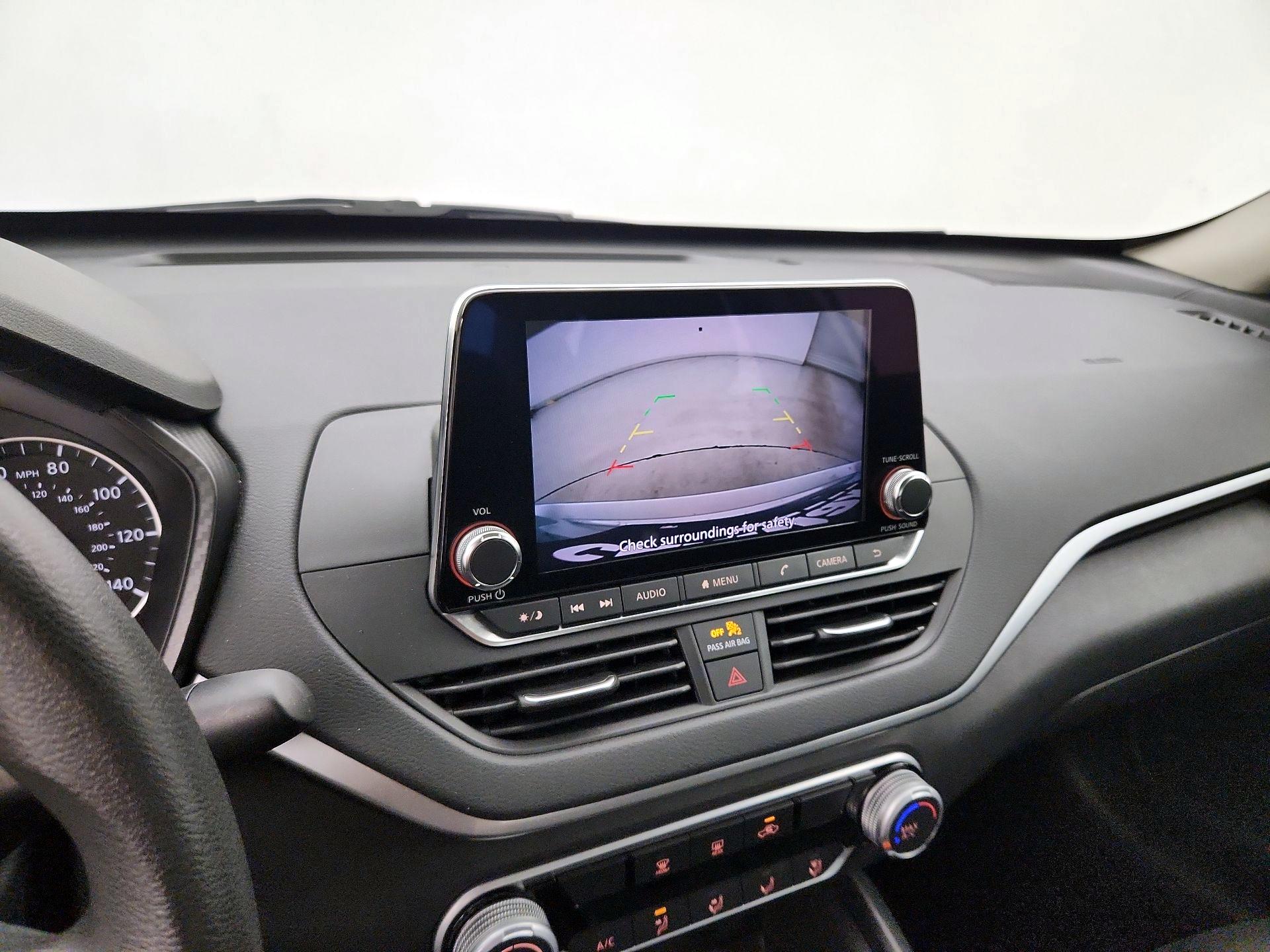 Thumbnail: 2019 Nissan Altima - 14