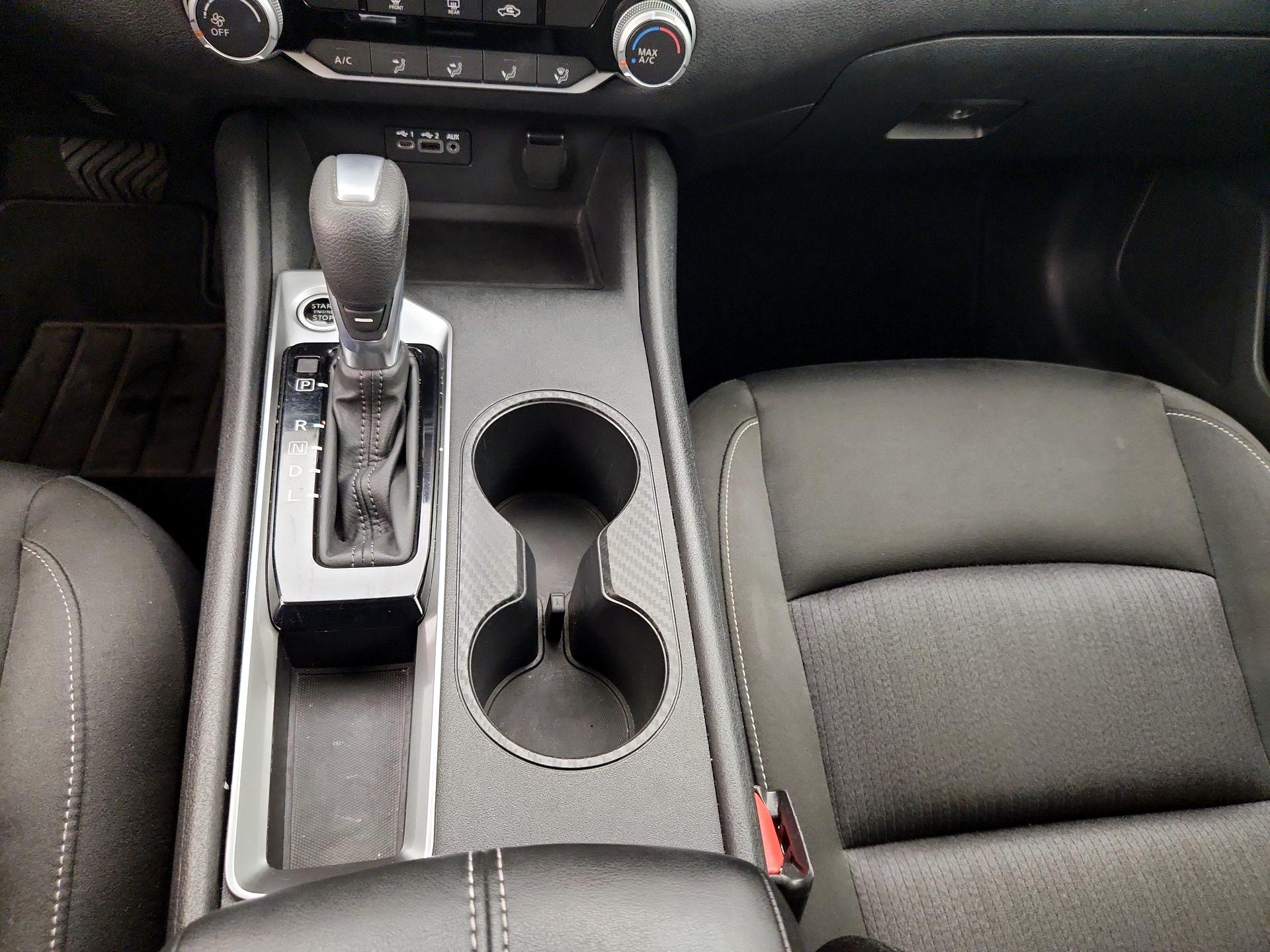 Thumbnail: 2019 Nissan Altima - 17