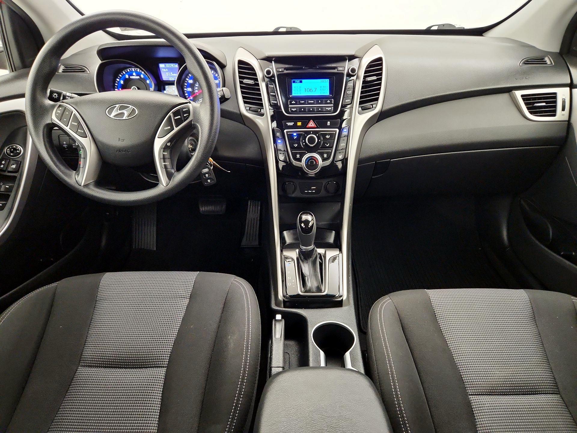 Thumbnail: 2016 Hyundai Elantra - 9