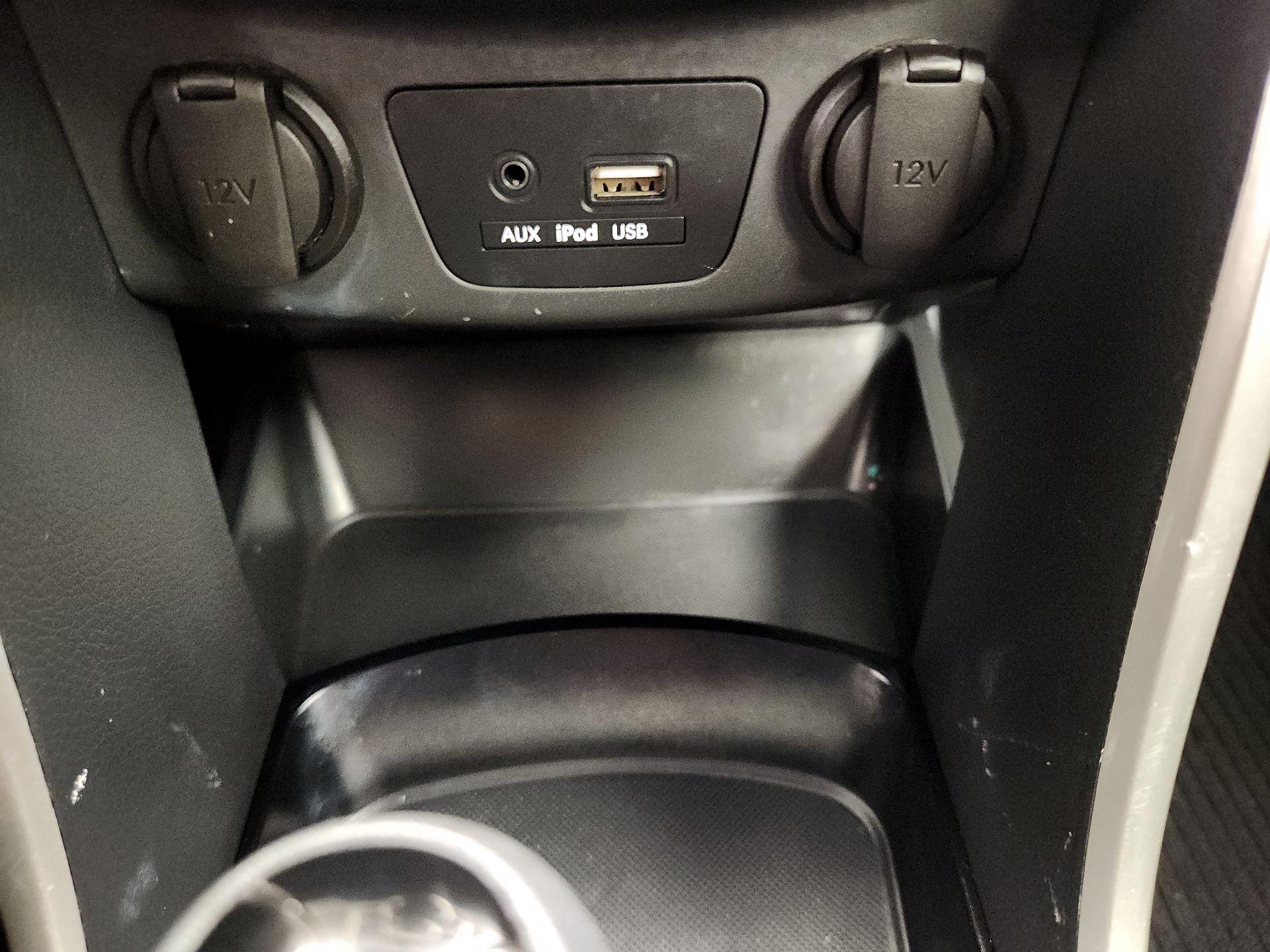 Thumbnail: 2016 Hyundai Elantra - 17
